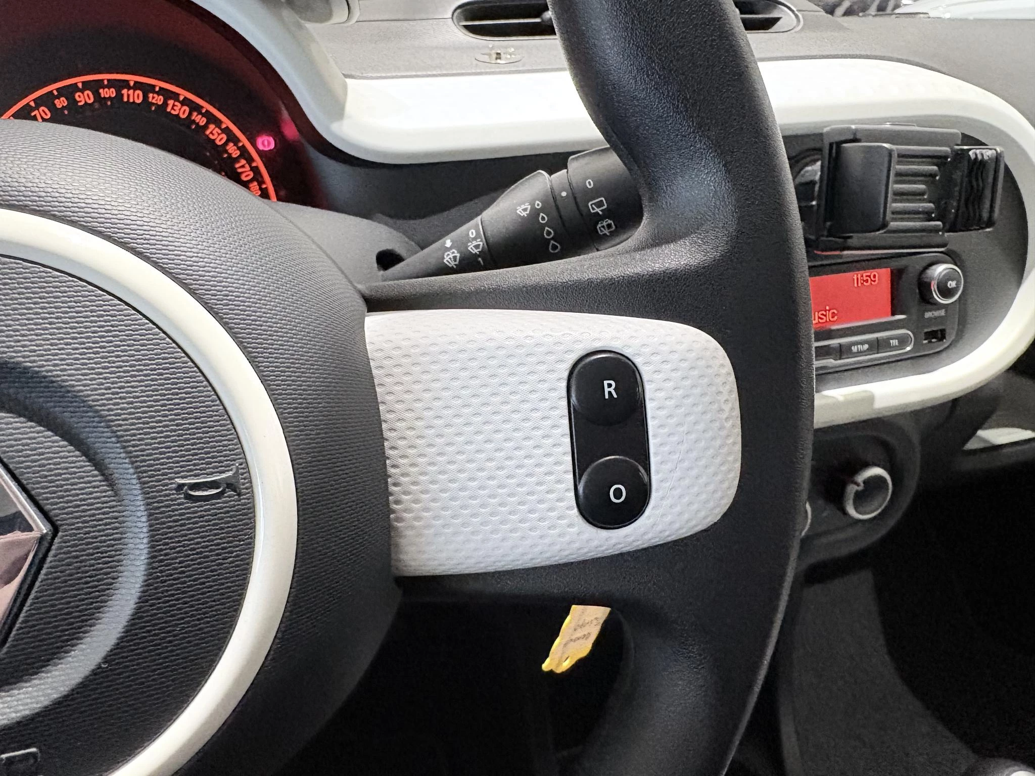 Renault-Twingo-image-17