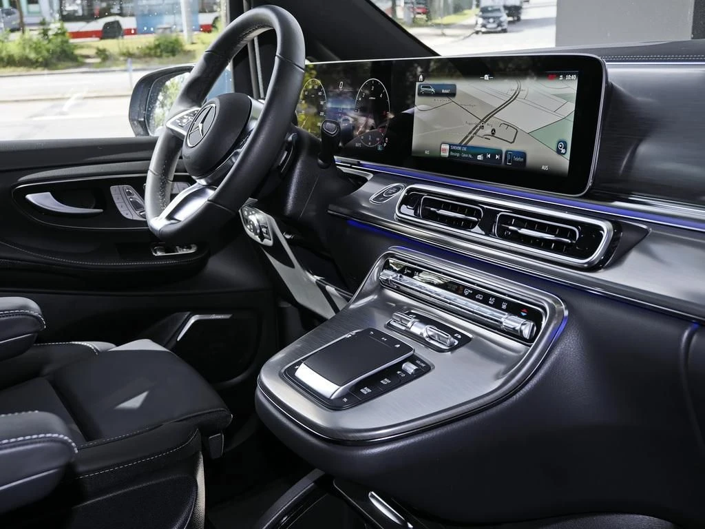 Mercedes-Benz-V-Klasse 300-image-10