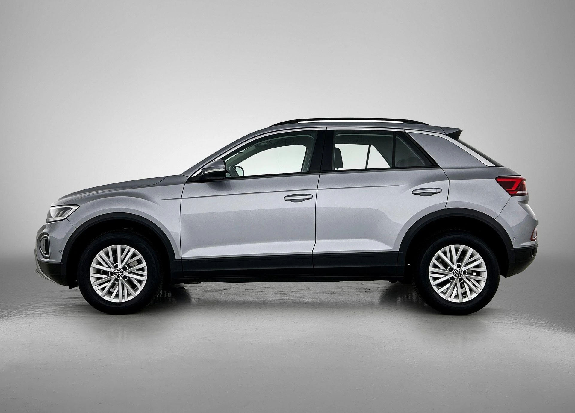 Volkswagen-T-Roc-image-1
