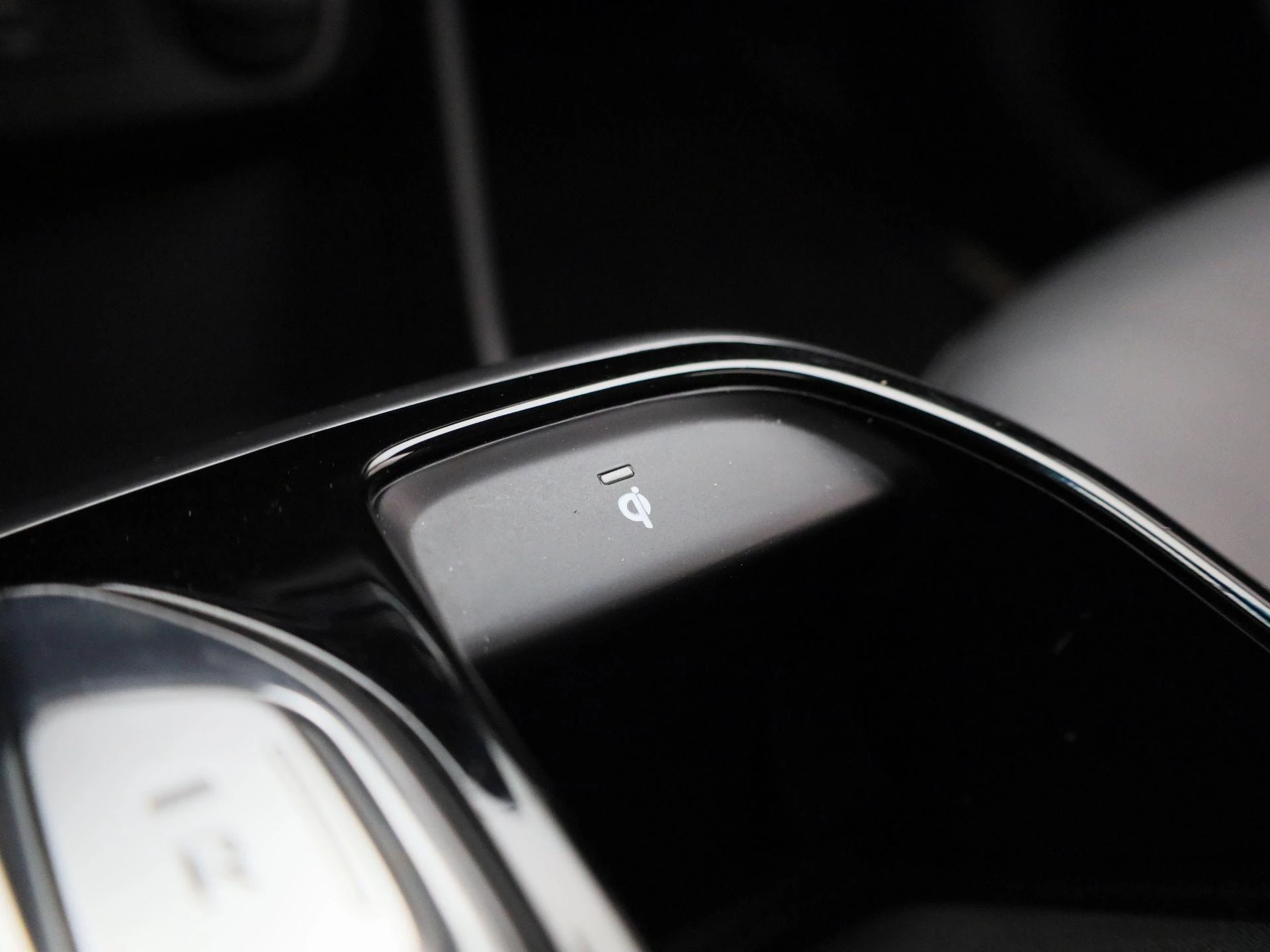 Hyundai-IONIQ-image-33