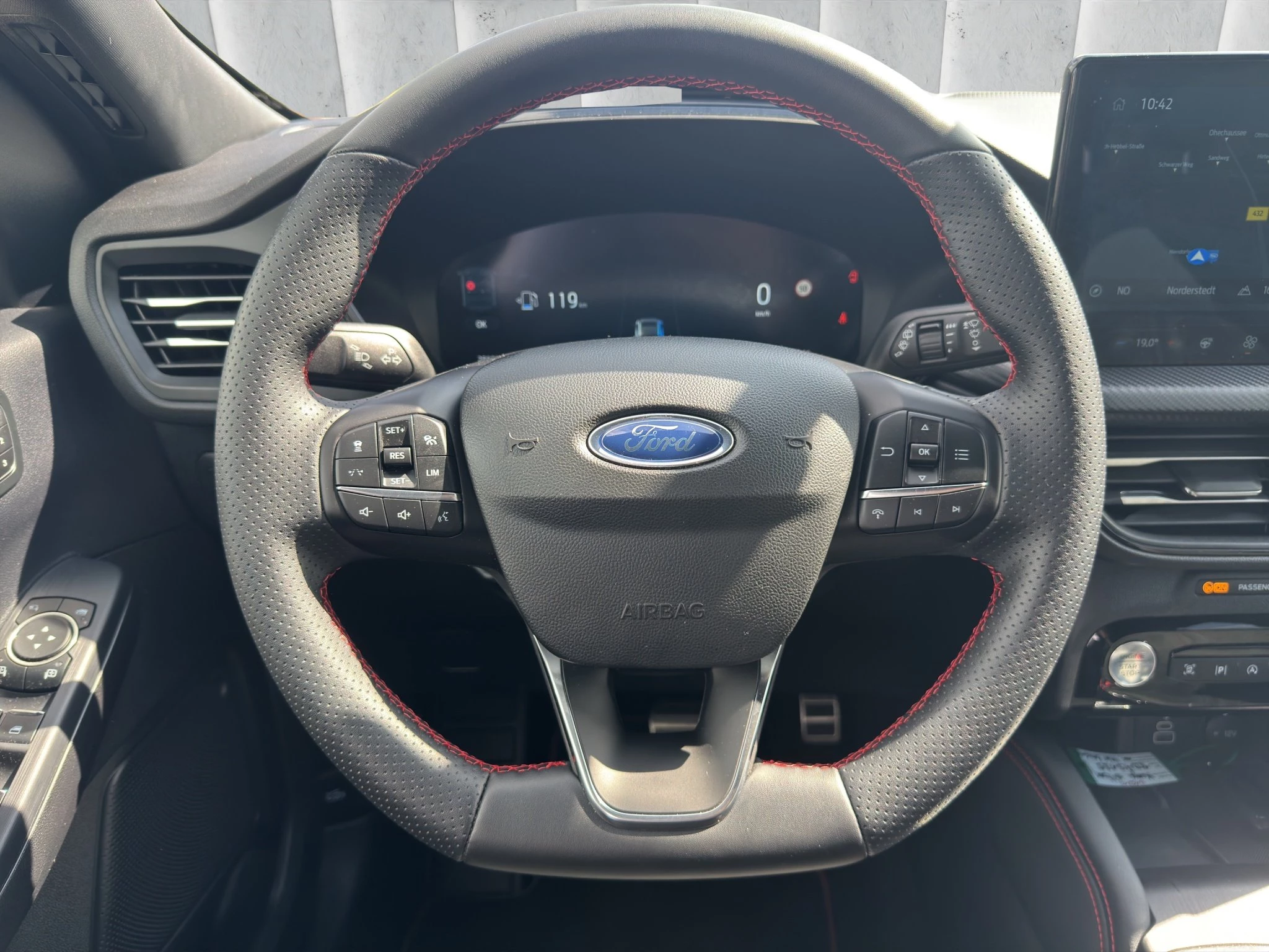 Ford Kuga ST-Line X Aut.*360GRAD*LED-MATRIX*NAVI*GRA*WINTER-PKT.