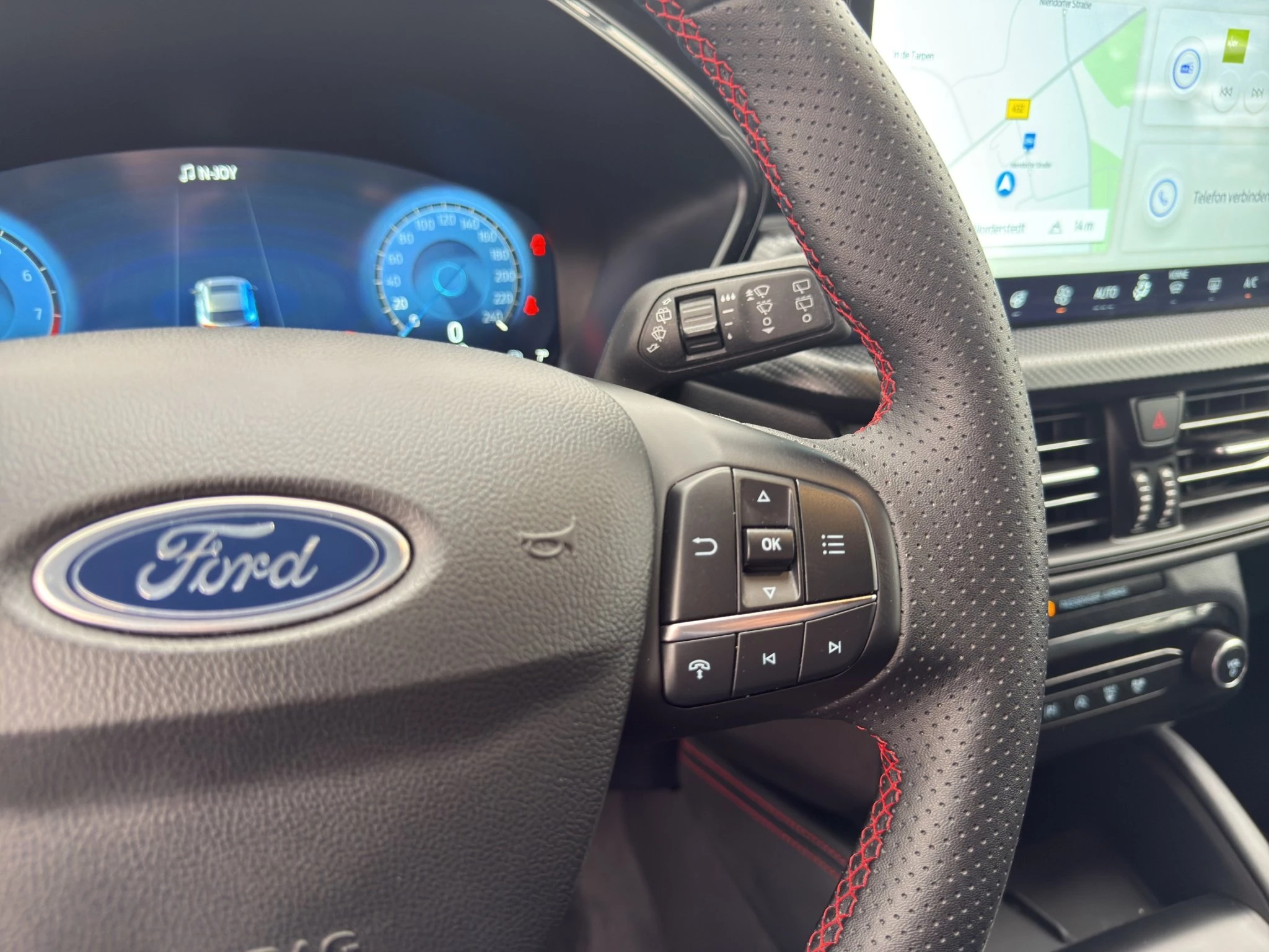 Ford Kuga ST-Line Aut.*KAM*LED-MATRIX*NAVI*GRA*WINTER-PKT.