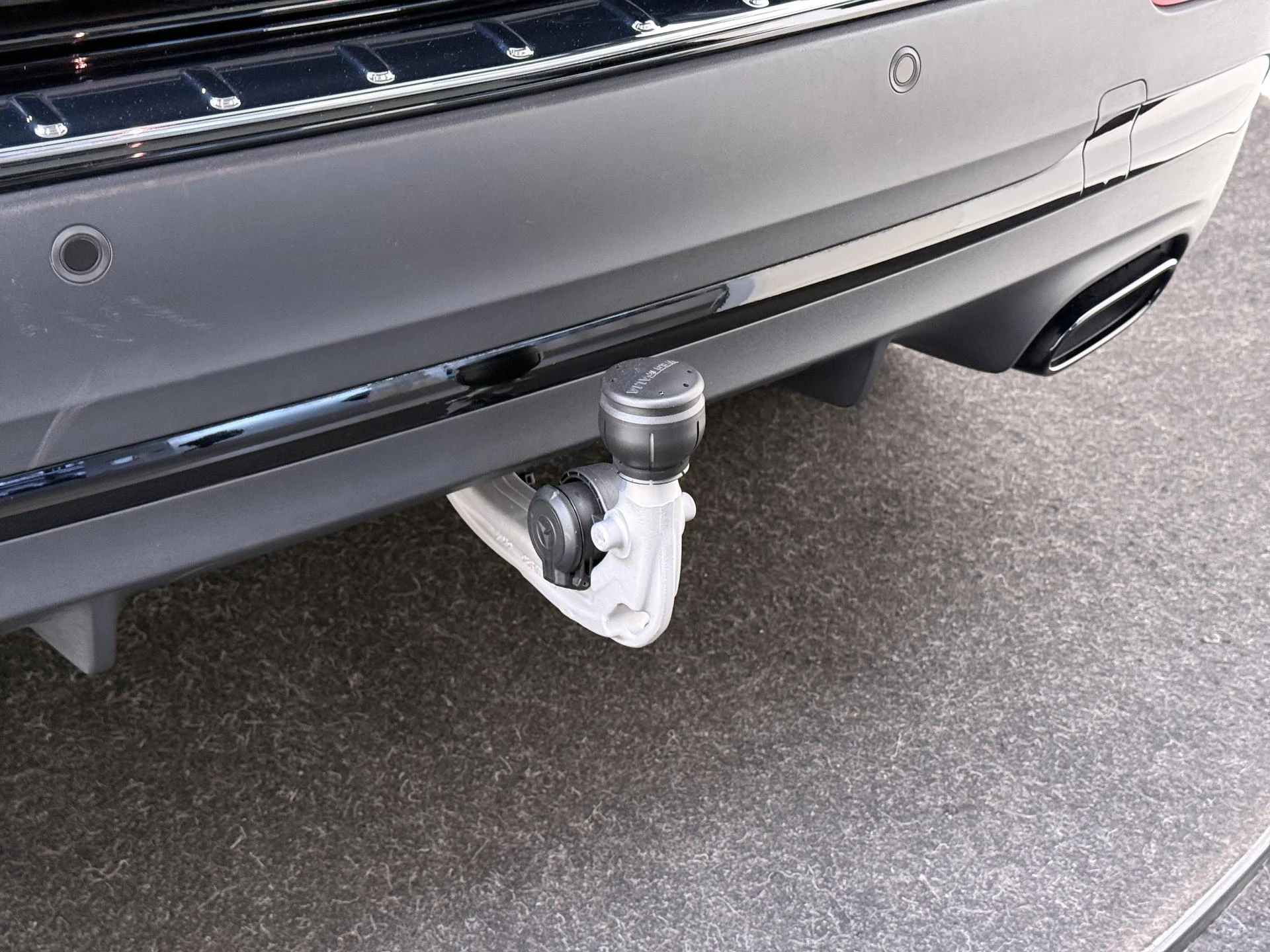 Mercedes-Benz-GLA-image-37