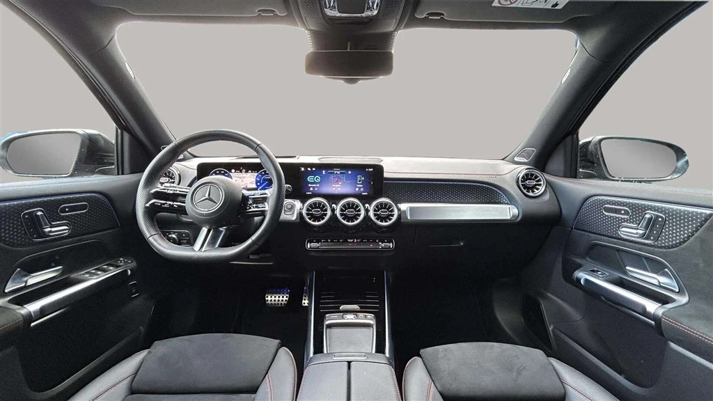 Mercedes-Benz-EQB-image-12