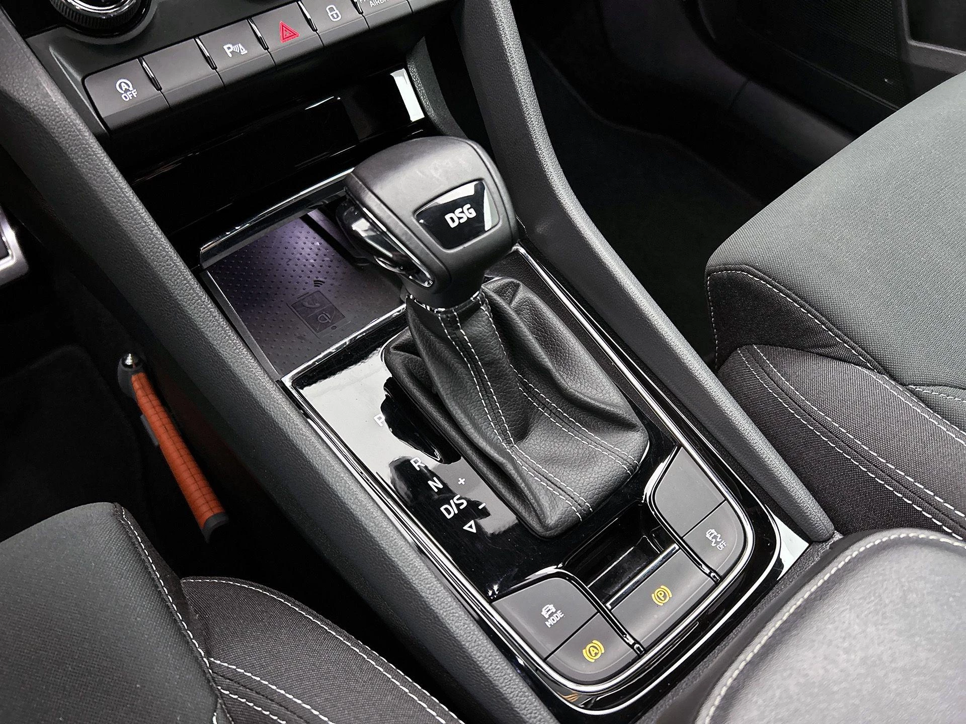 Škoda Karoq 1.5 TSI ACT Sportline Business