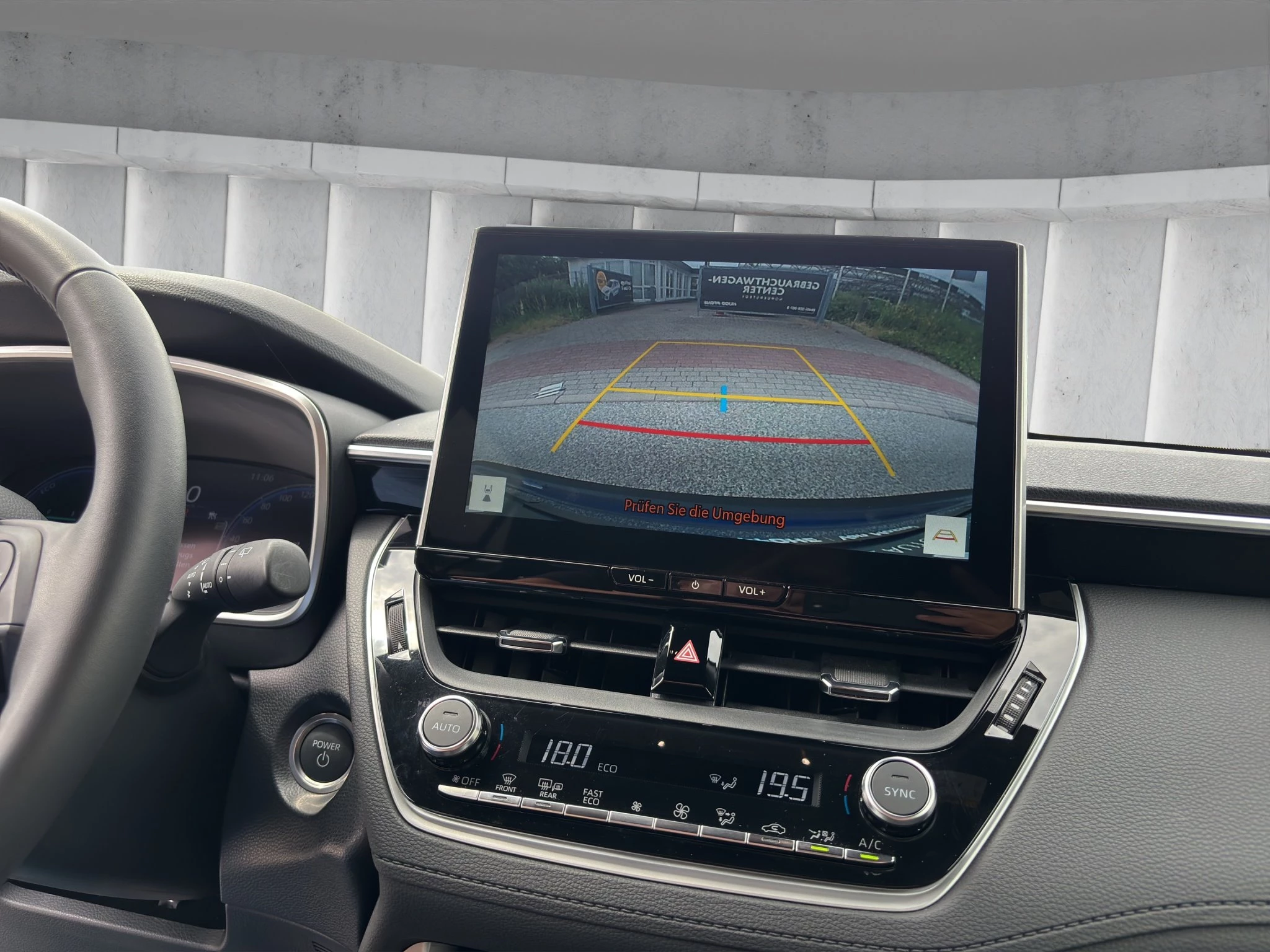 Toyota-Corolla Cross-image-13