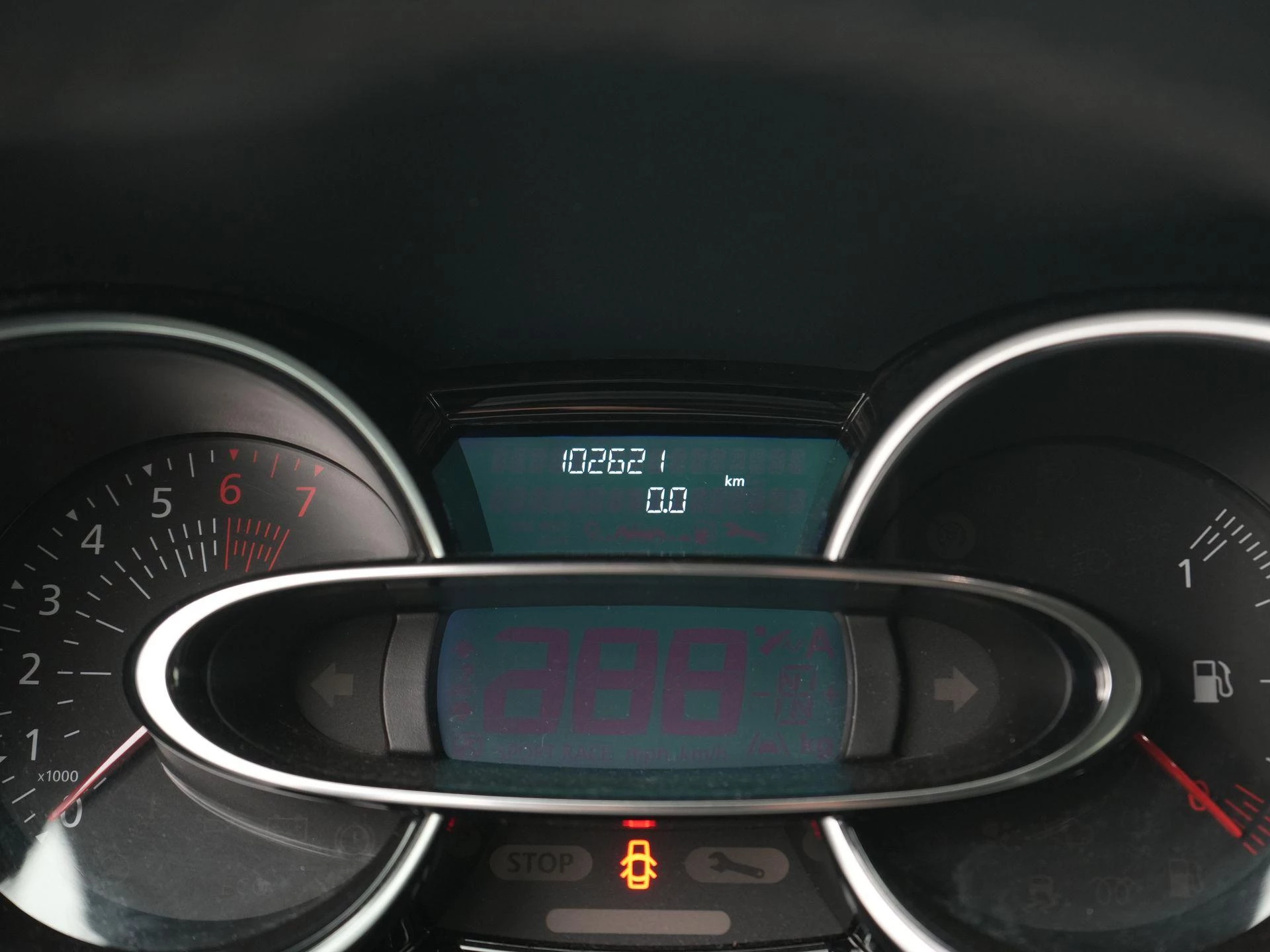 Renault-Clio-image-30
