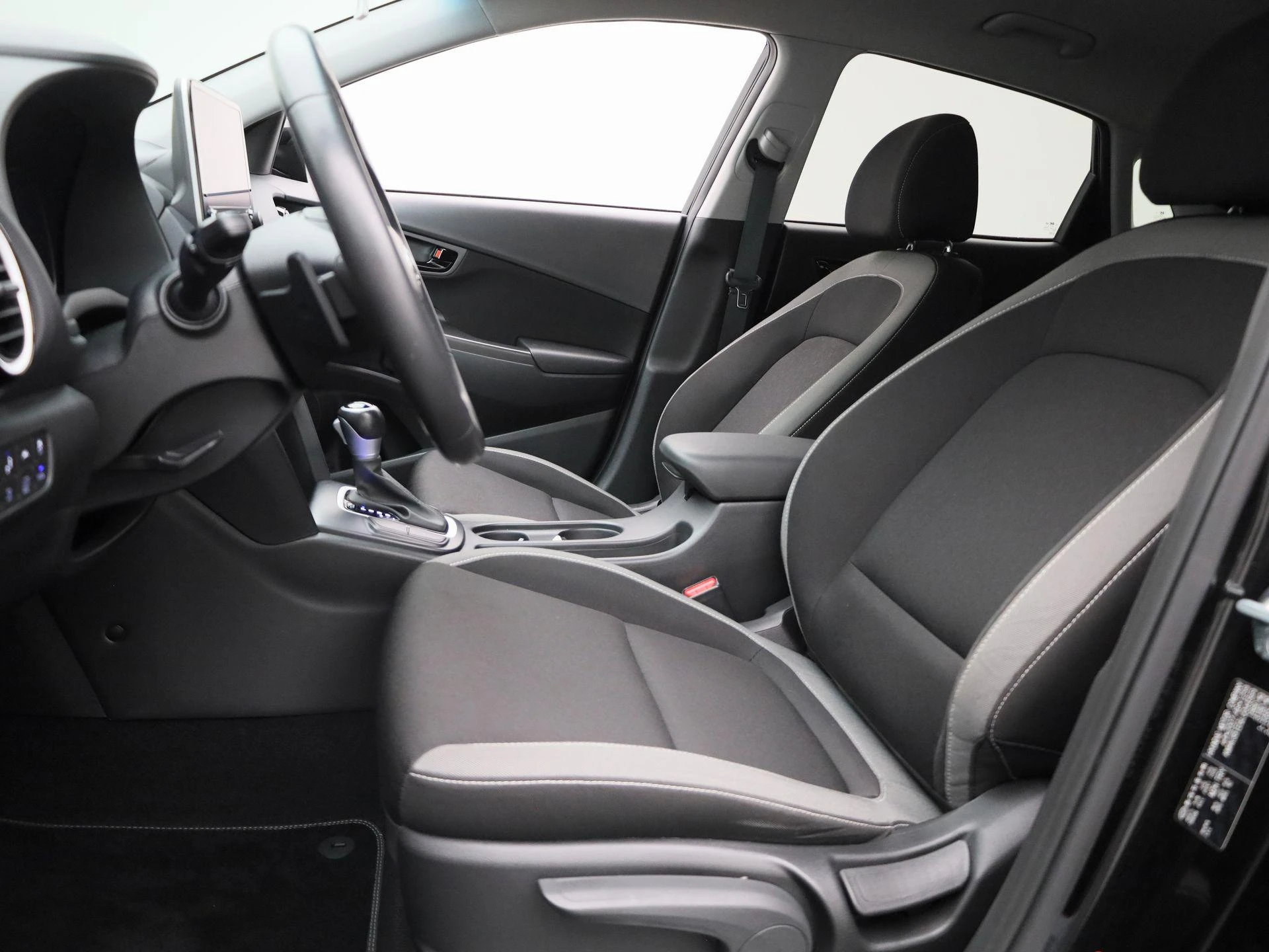Hyundai-Kona-image-10