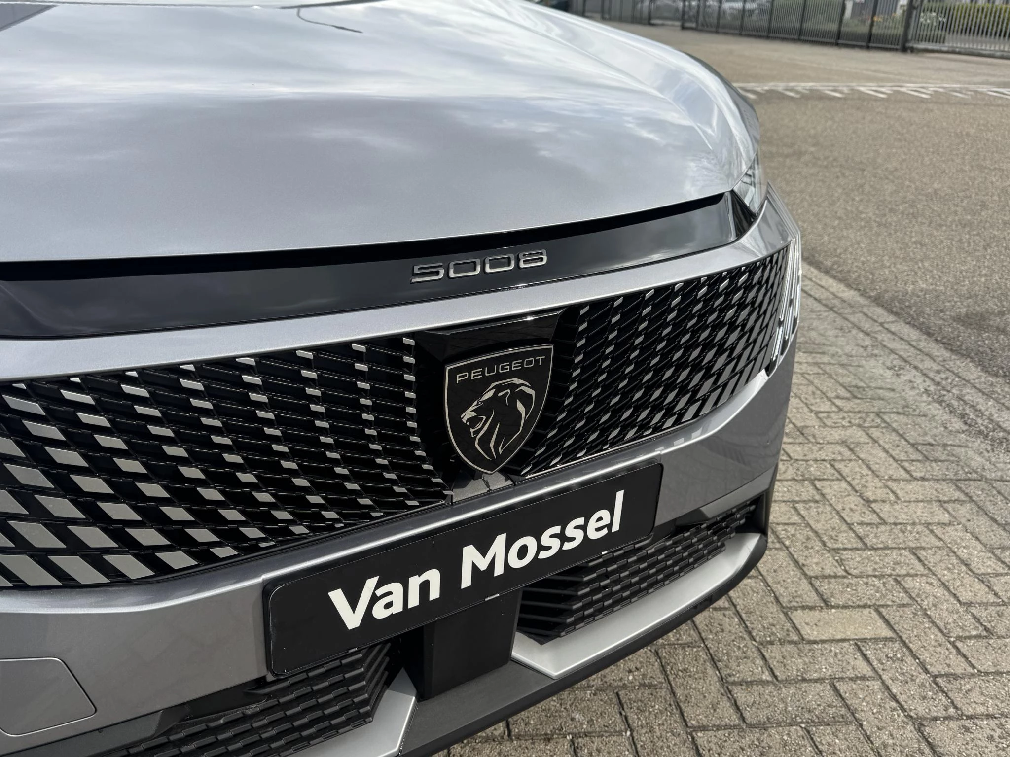 Peugeot-5008-image-7