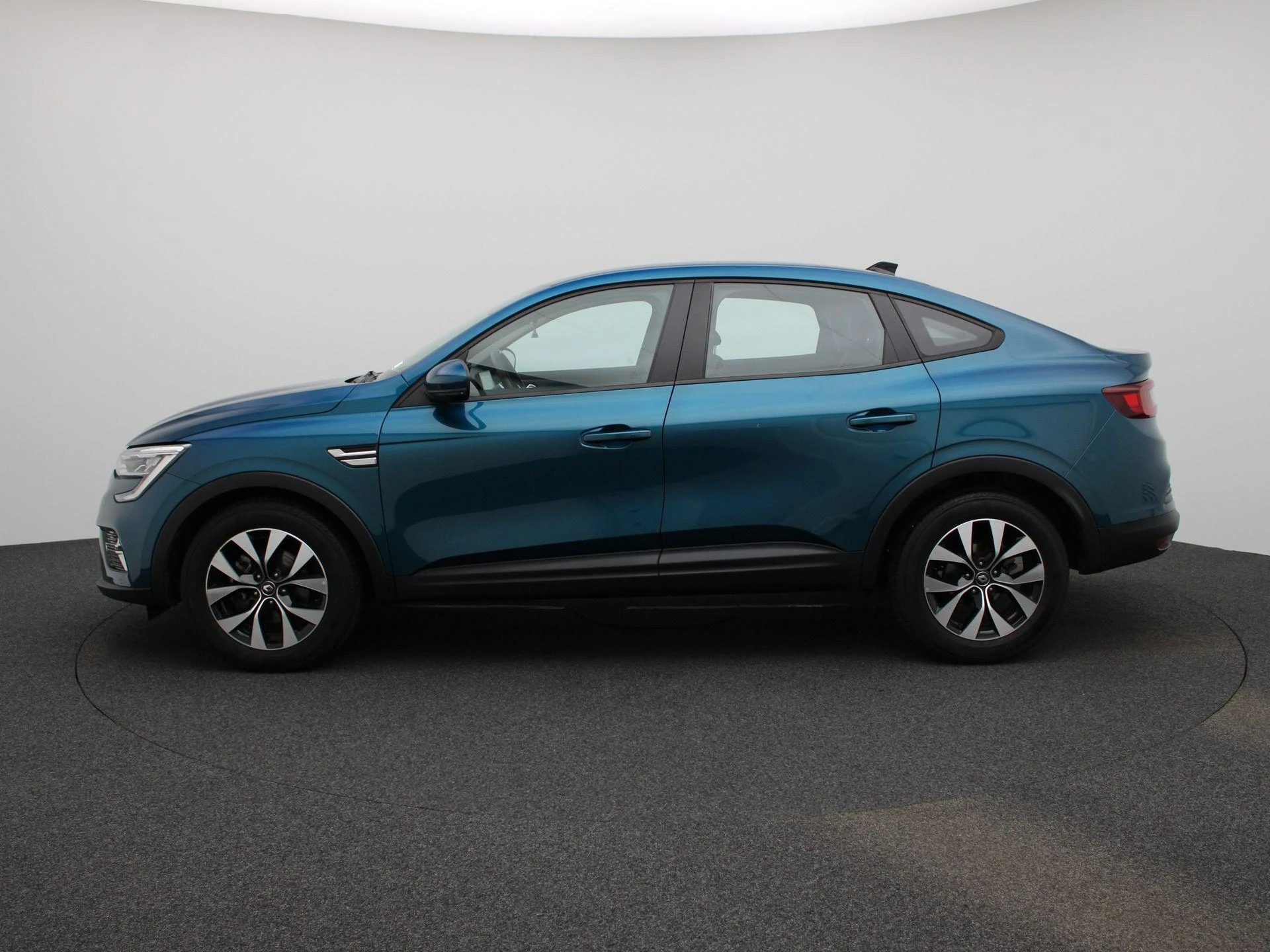Renault-Arkana-image-4