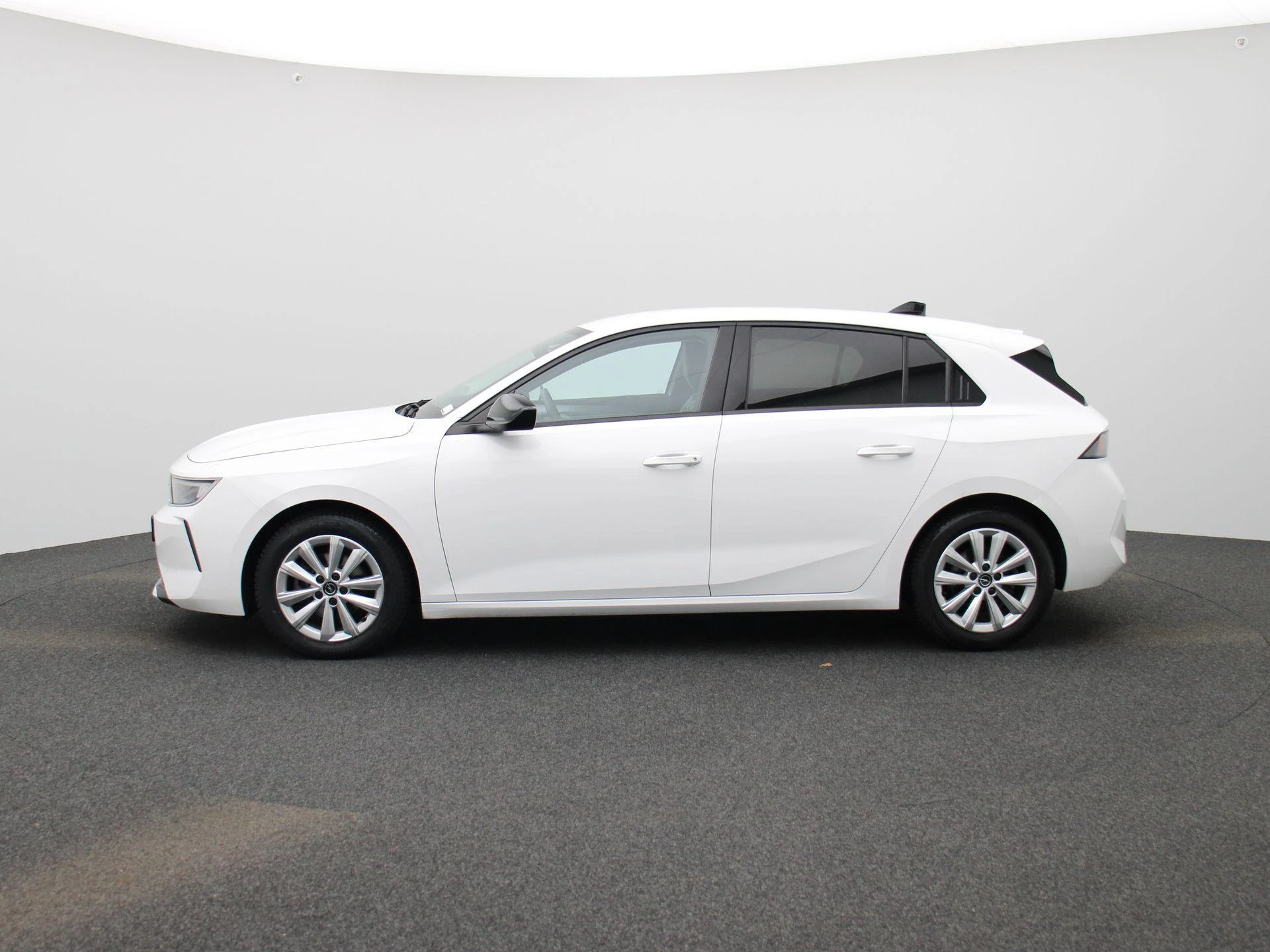 Opel-Astra-image-3