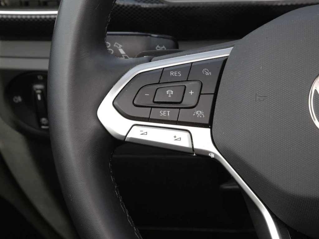 Volkswagen-T-Cross-image-16