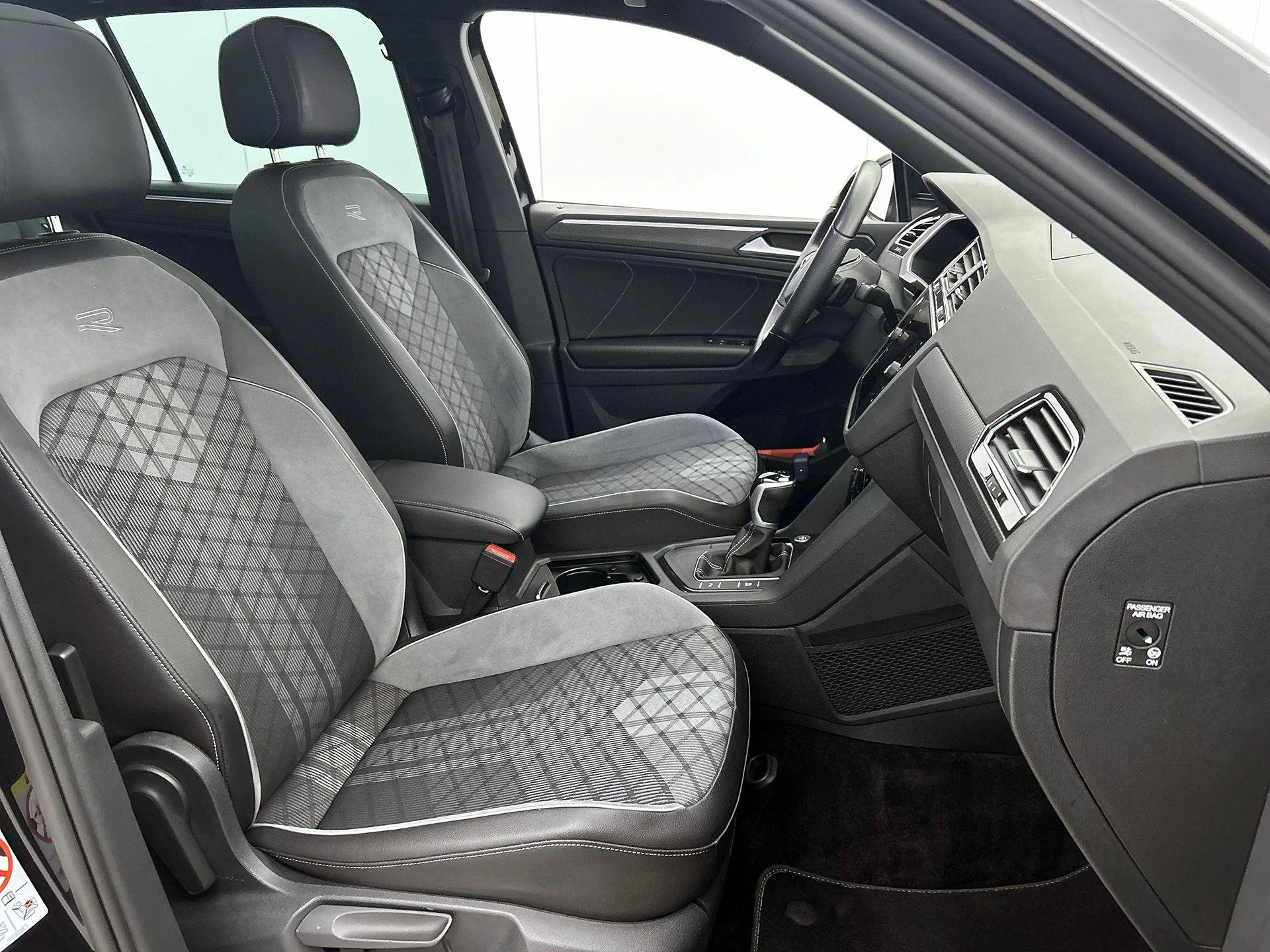 Volkswagen-Tiguan-image-45