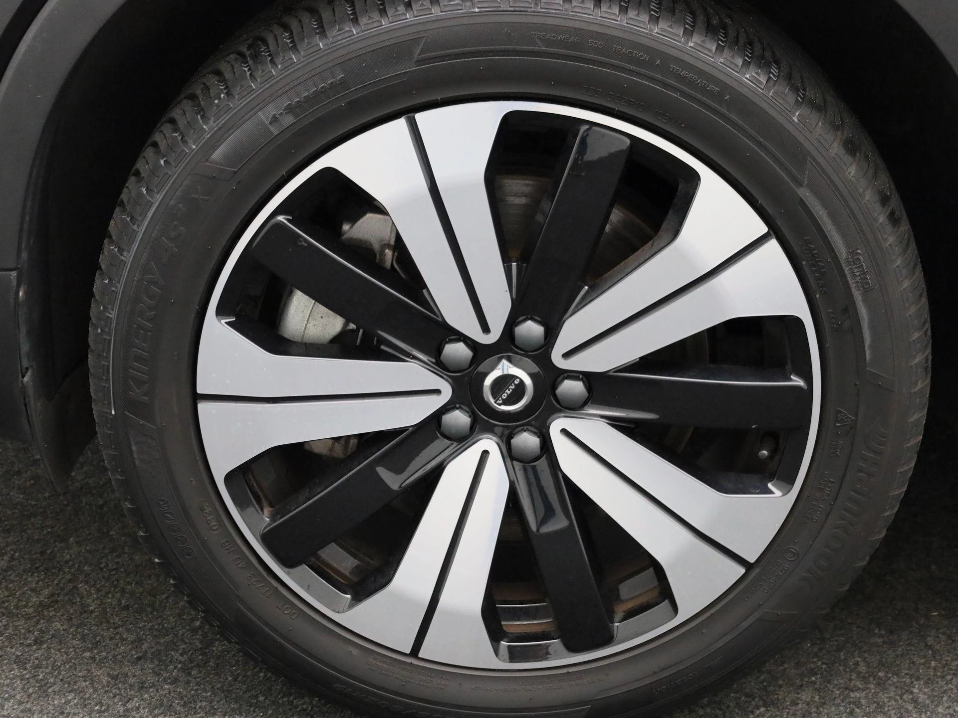 Volvo-XC40-image-13