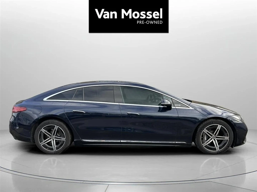Mercedes-Benz-EQS-image-3