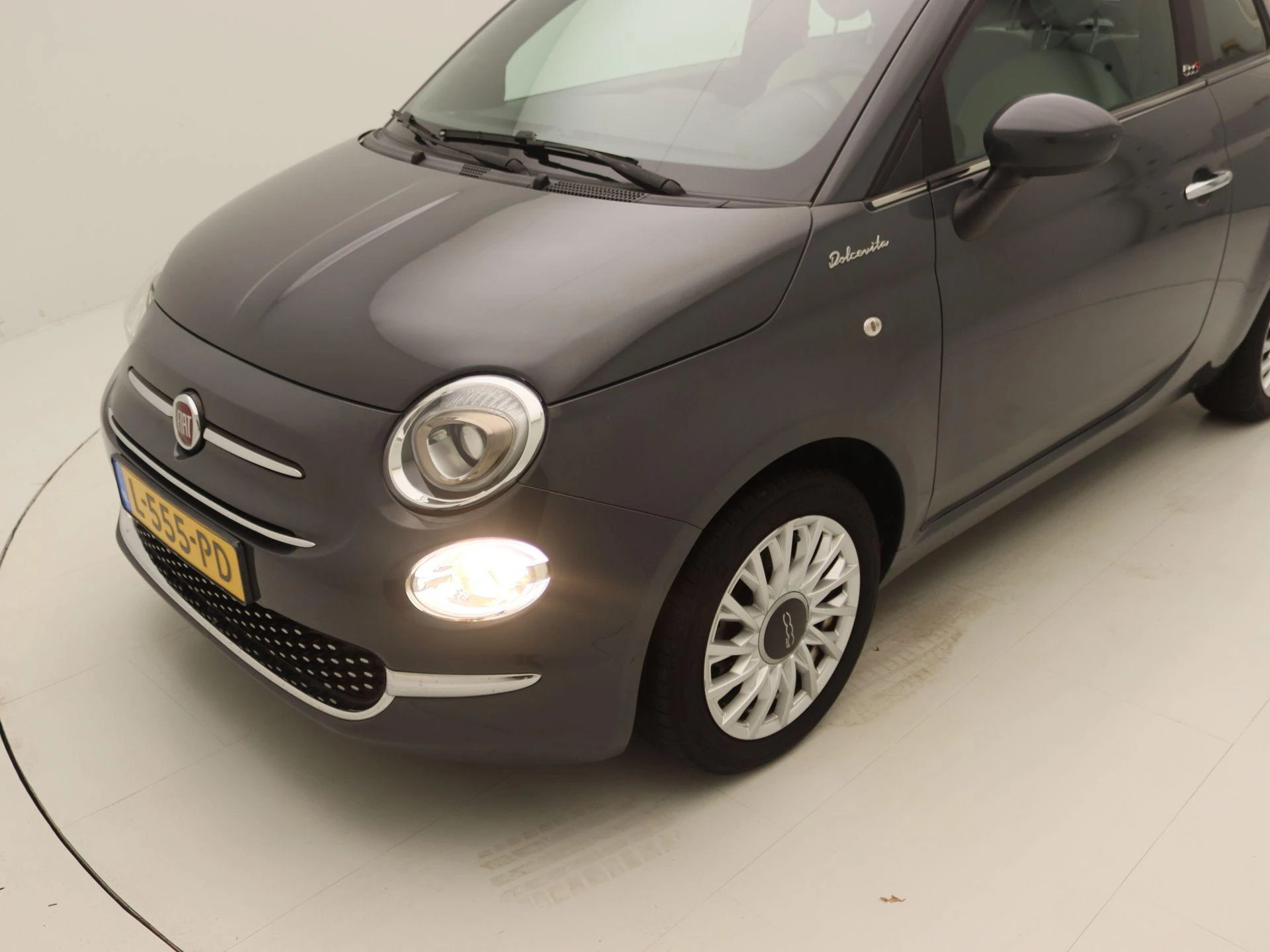 Fiat-500C-image-14