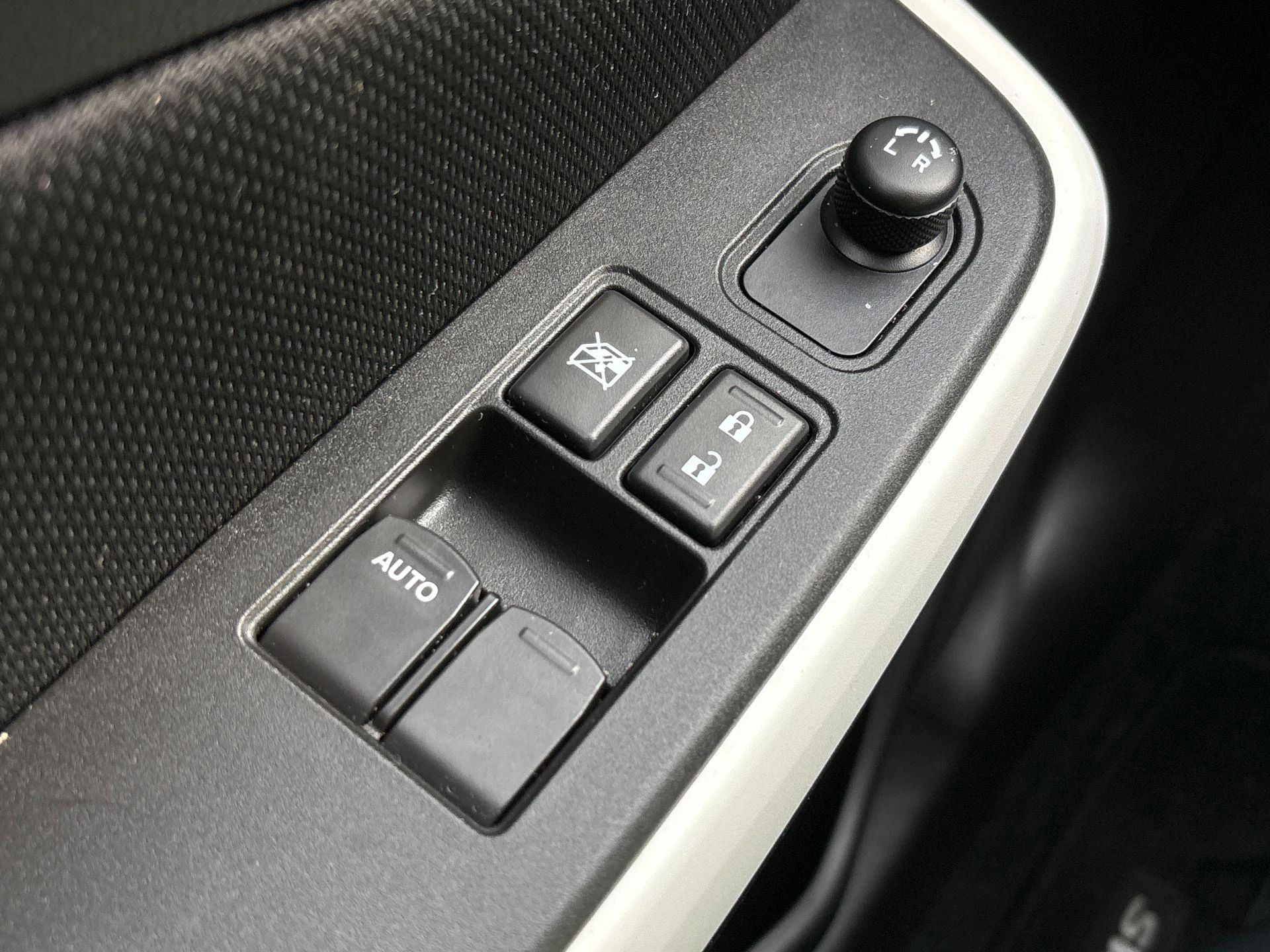 Suzuki-Swift-image-16