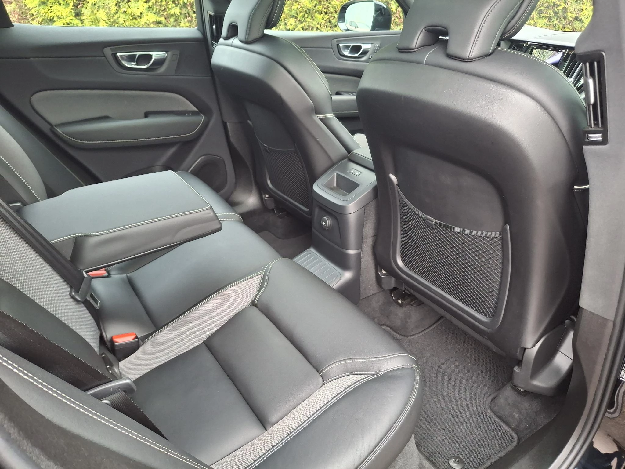 Volvo XC60 T6 Plug-in hybrid AWD Plus Black Edition