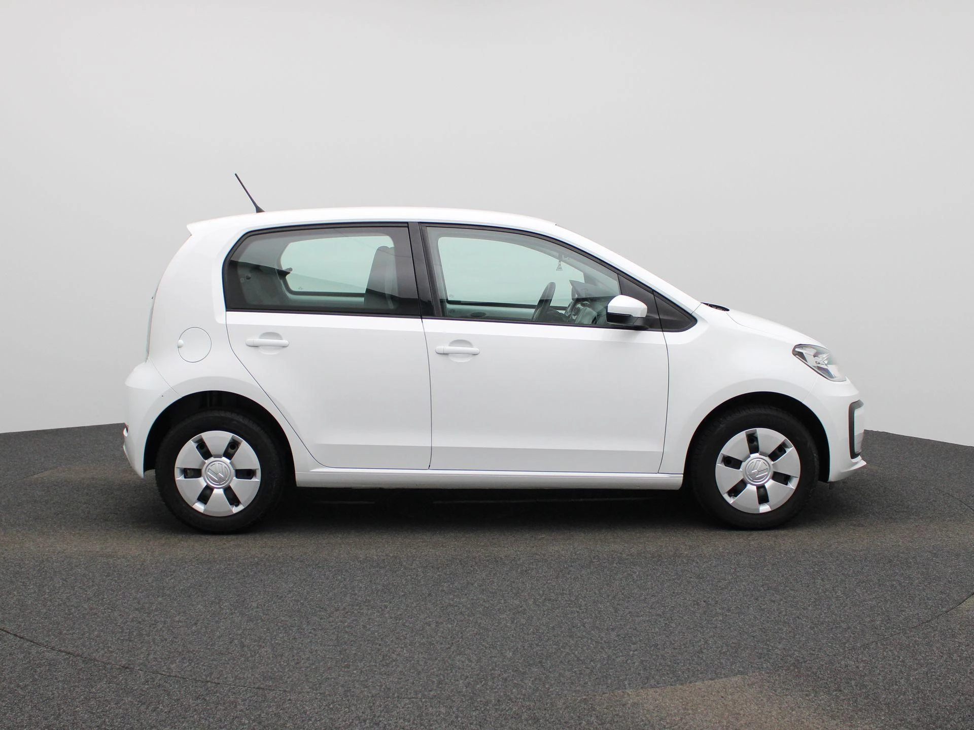 Volkswagen-up!-image-5