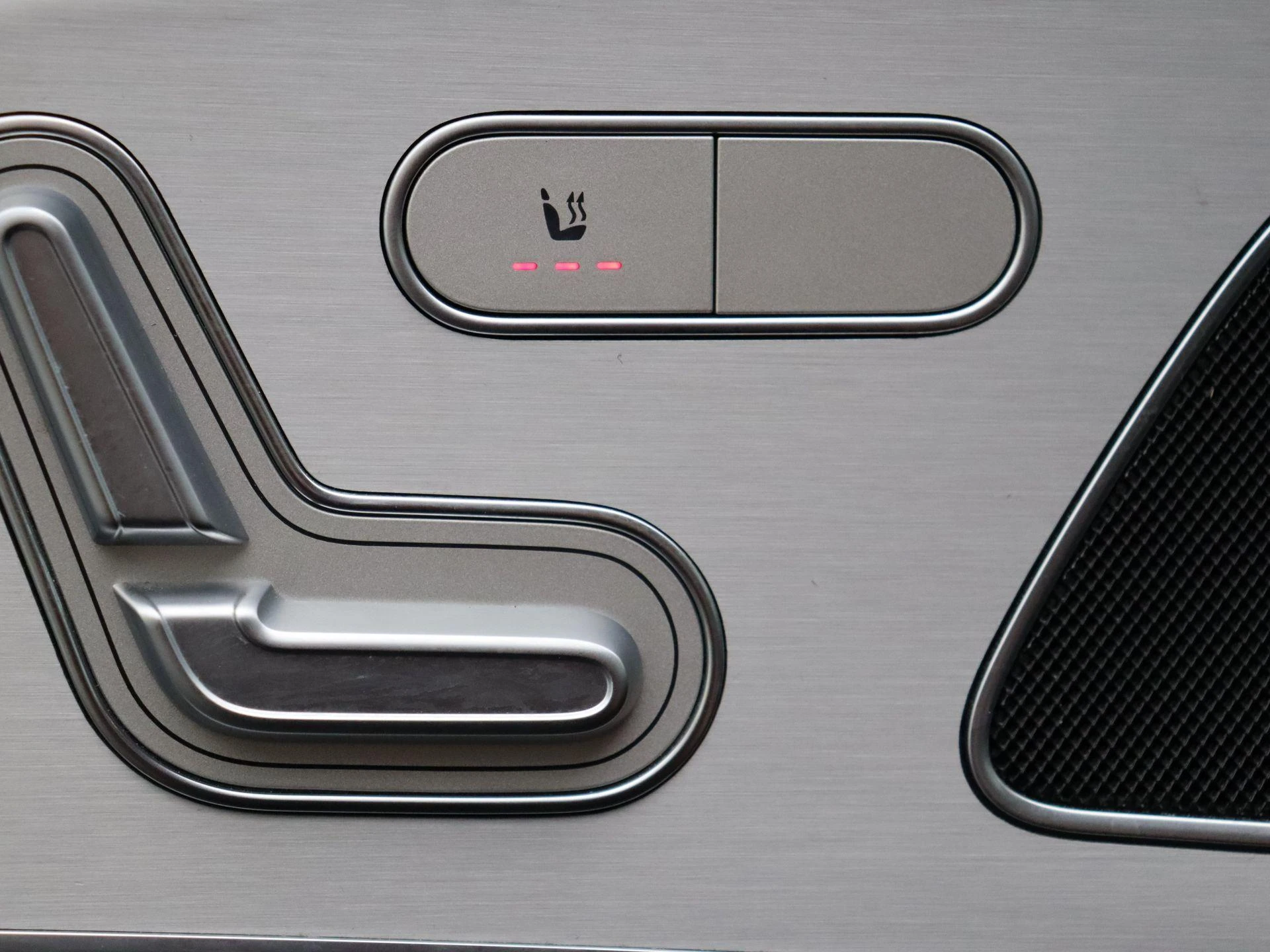 Mercedes-Benz-GLE-image-8