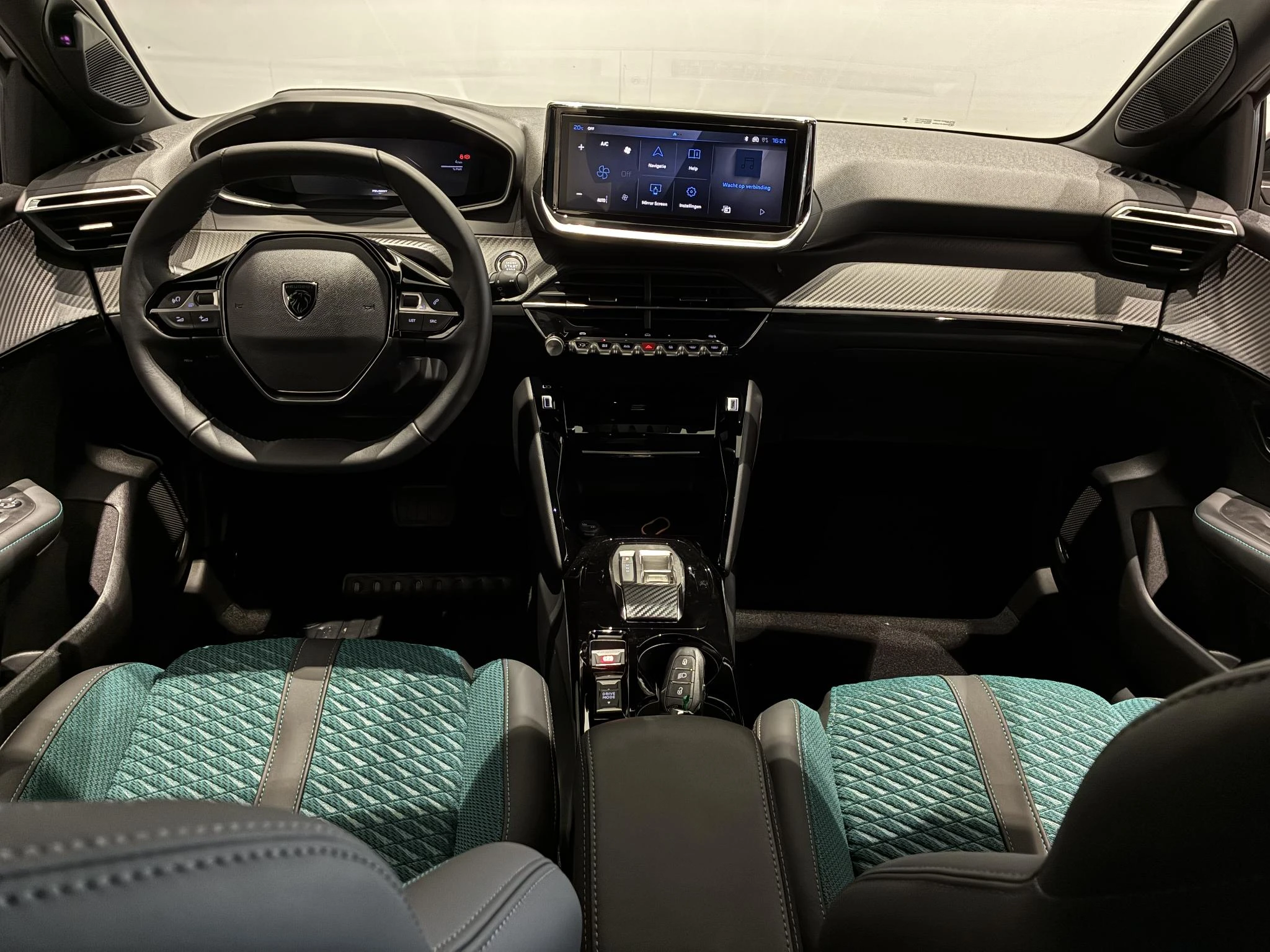 Peugeot-208-image-5