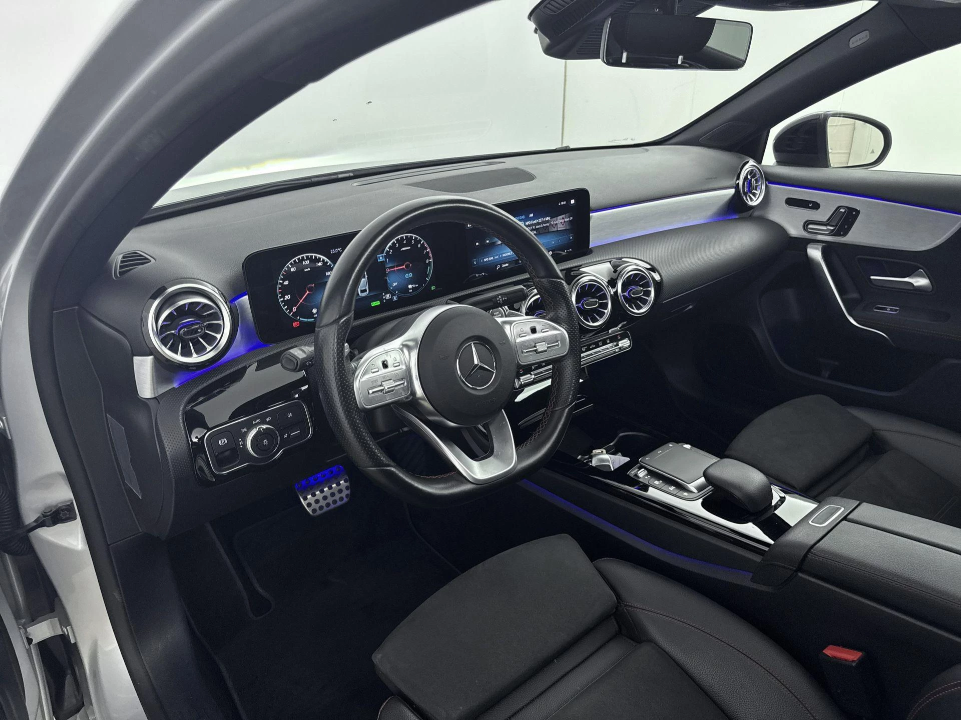 Mercedes-Benz A-Klasse 250 e Business Solution AMG Limited