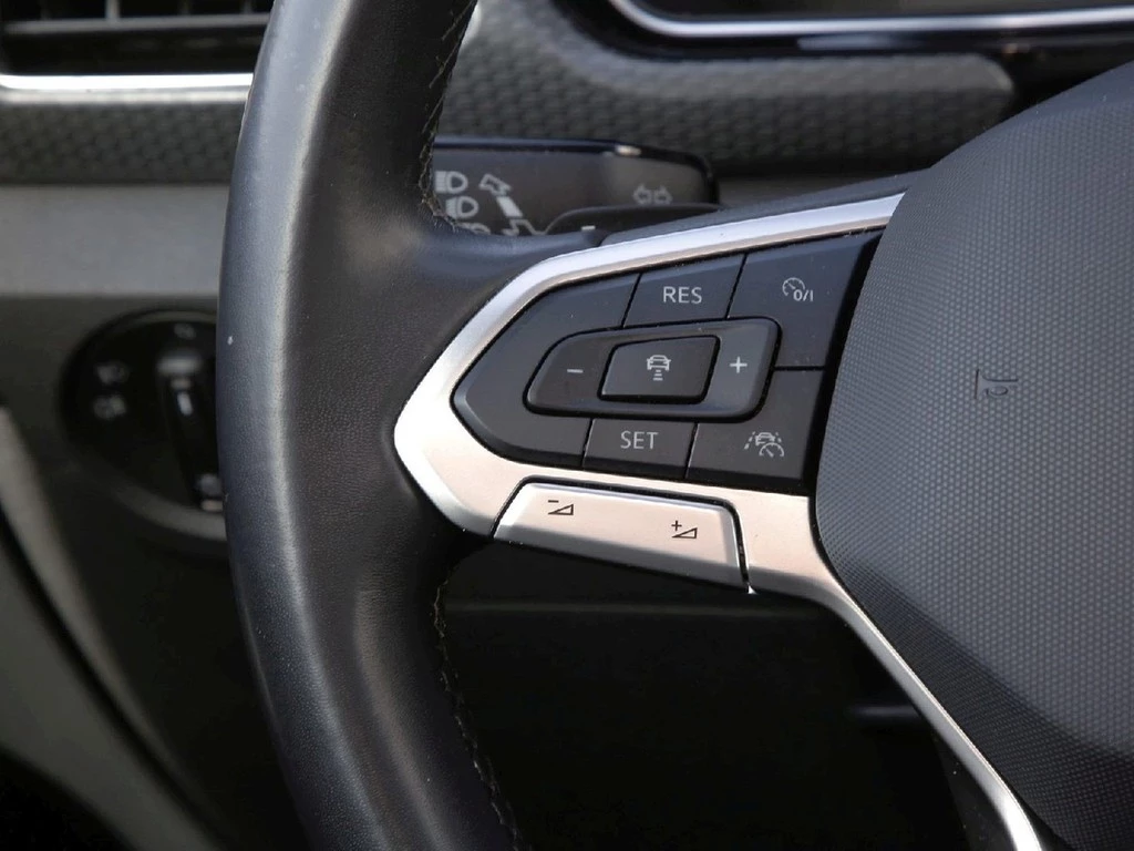 Volkswagen-T-Cross-image-17