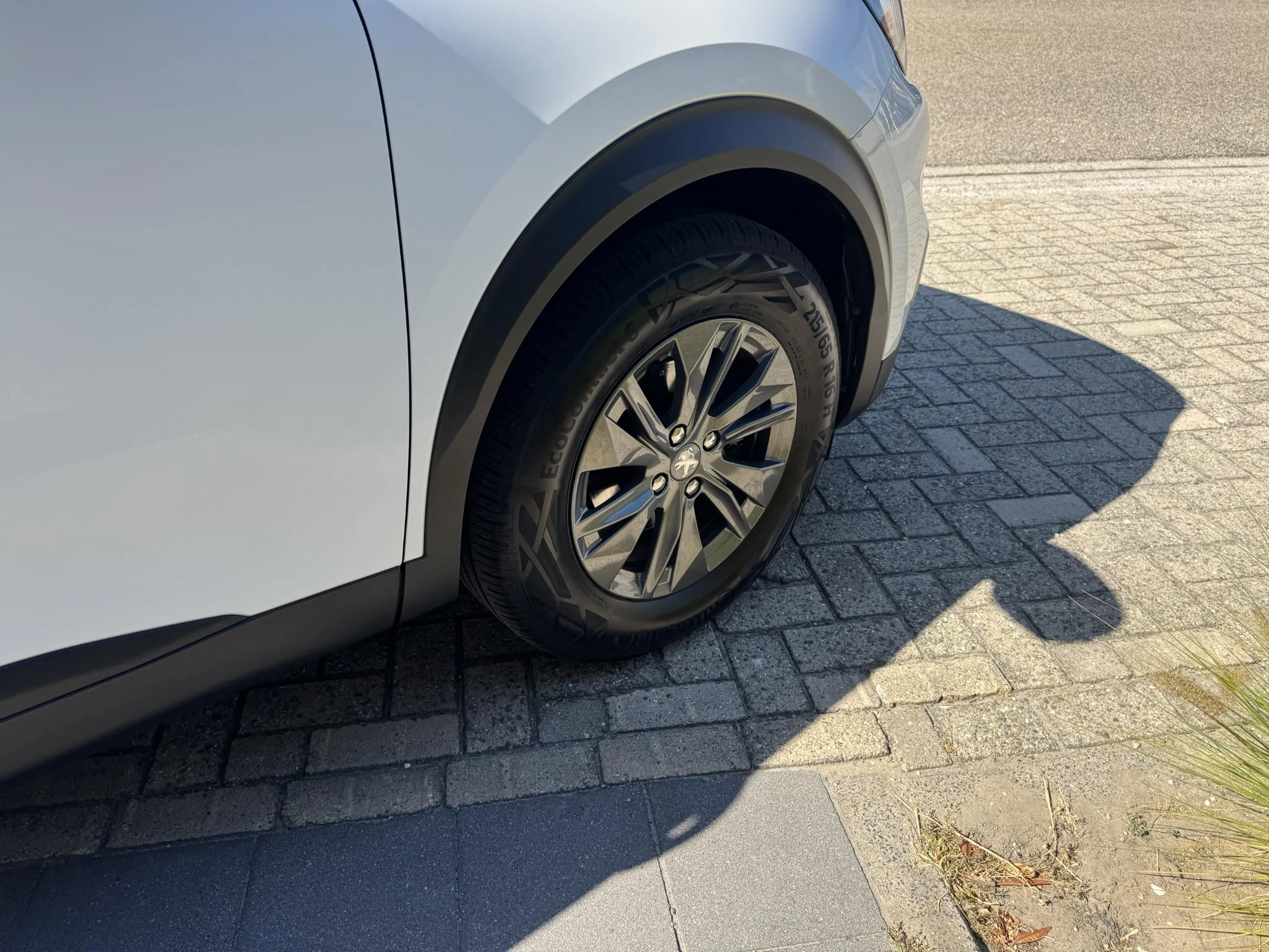 Peugeot-2008-image-13