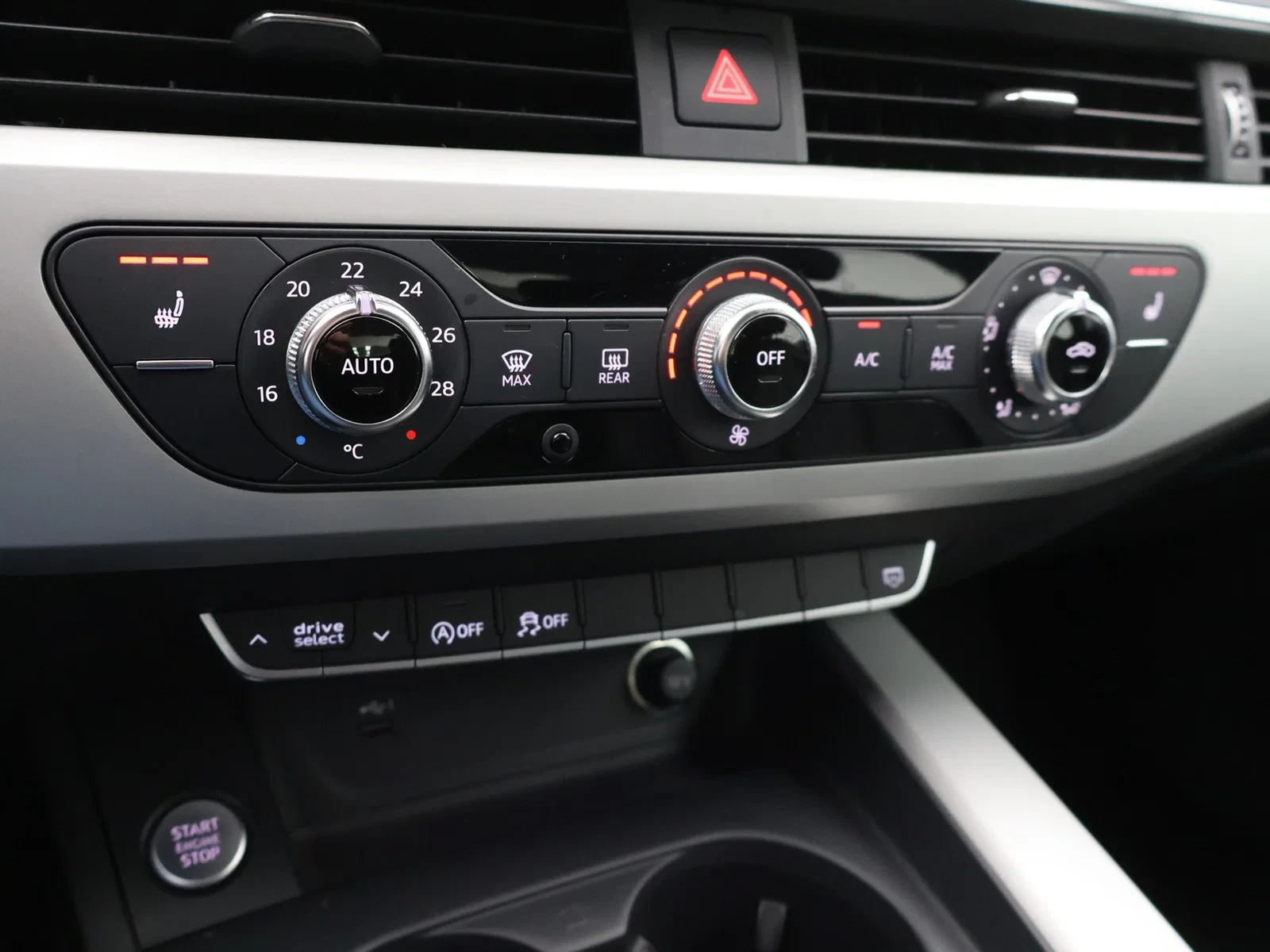 Audi A5 Sportback Audi A5 Sportback 40TFSI Advanced *AUTOMAAT*LEDER*NAVI*CRUISE*ZETELVERWARMING*...*