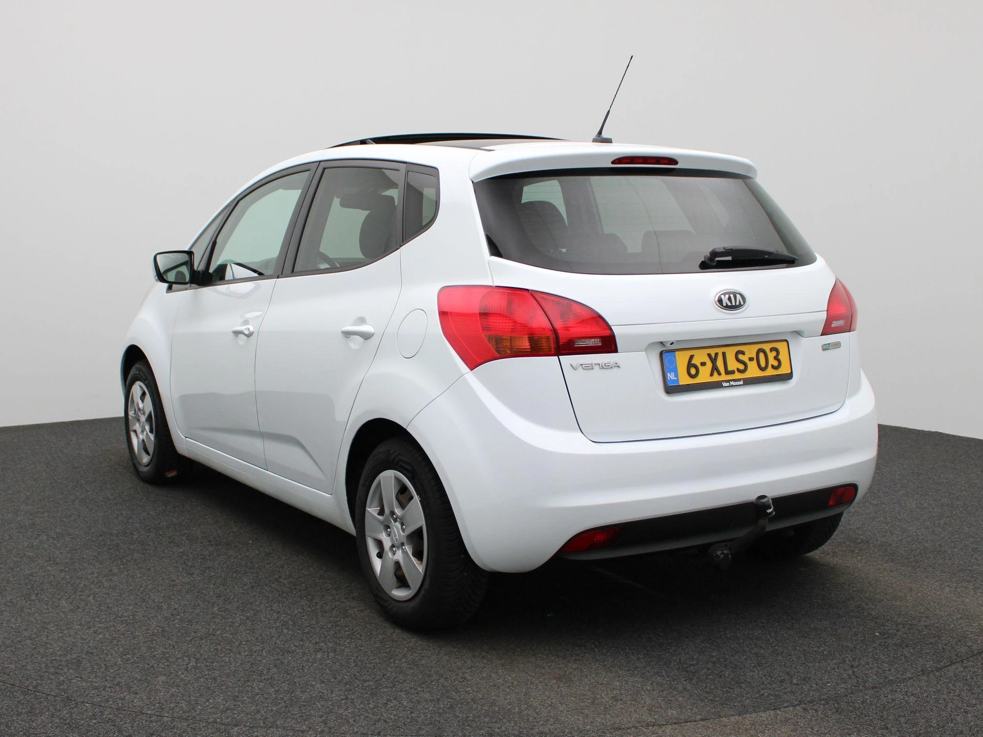 Kia-Venga-image-1