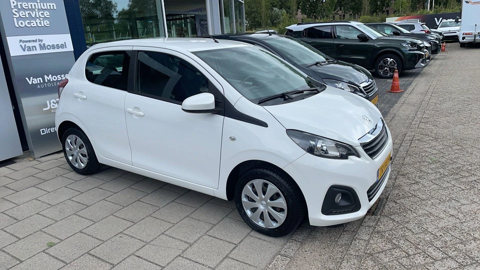 Peugeot-108-image-11
