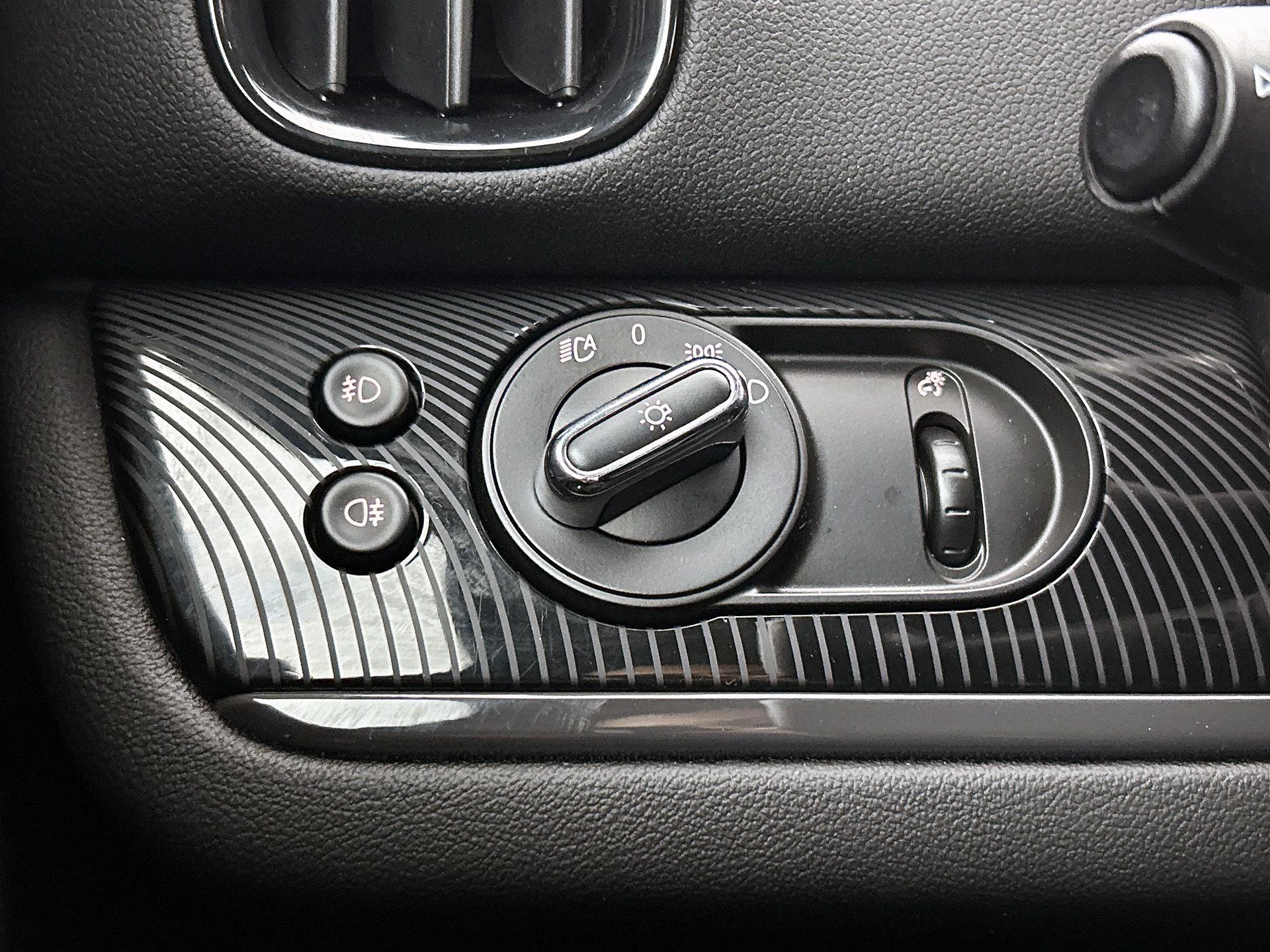 MINI-Countryman-image-23