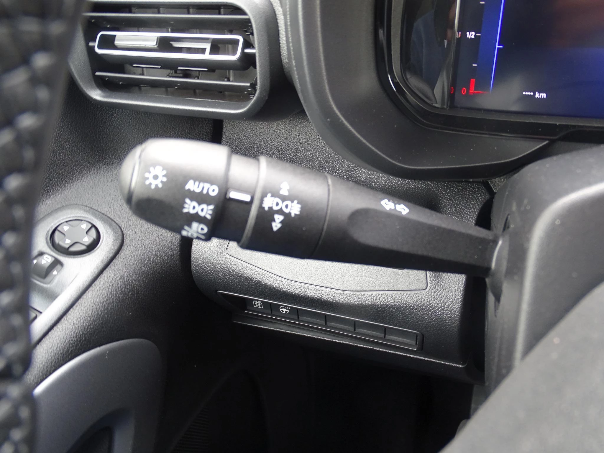 Opel Combo Life 1.2T Edition+gps+camera+park pilot achteraan