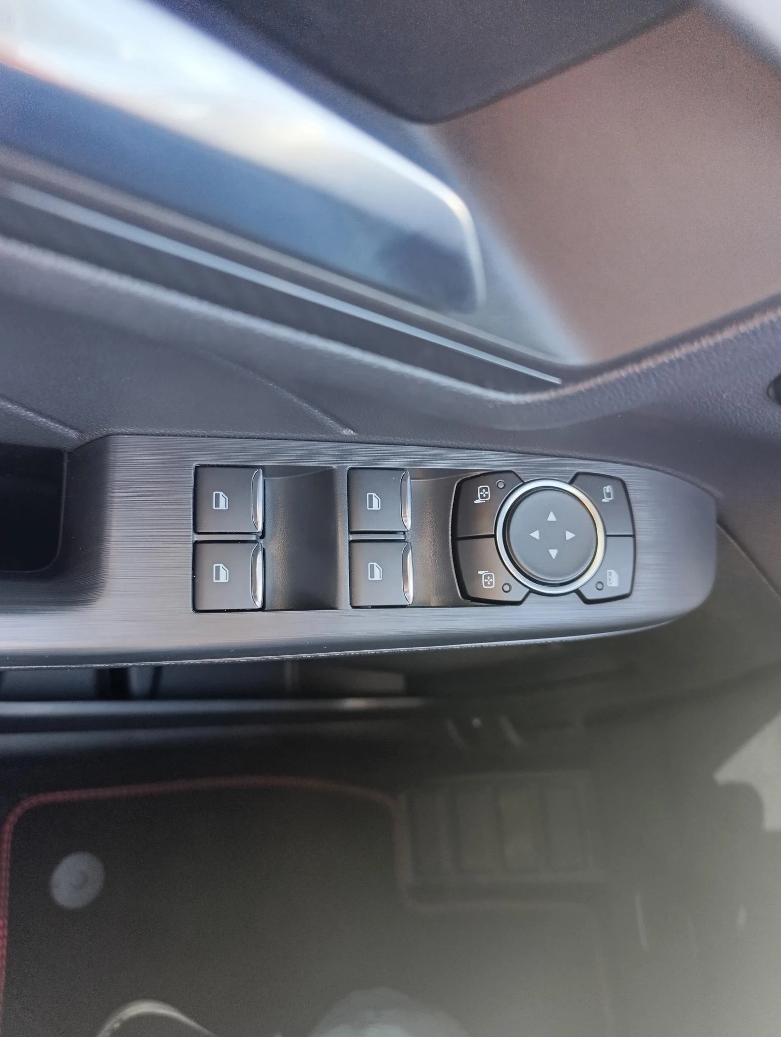 Ford-Kuga-image-17