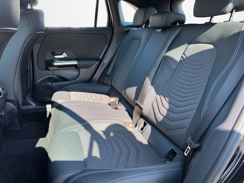 Mercedes-Benz GLA 200 d PROGRESSIVE AHK DISTRONIC MBUX KLIMA ProgressiveC118 GLA 200 d PROGRESSIVE AHK DISTRONIC MBUX KLIMA Progressive