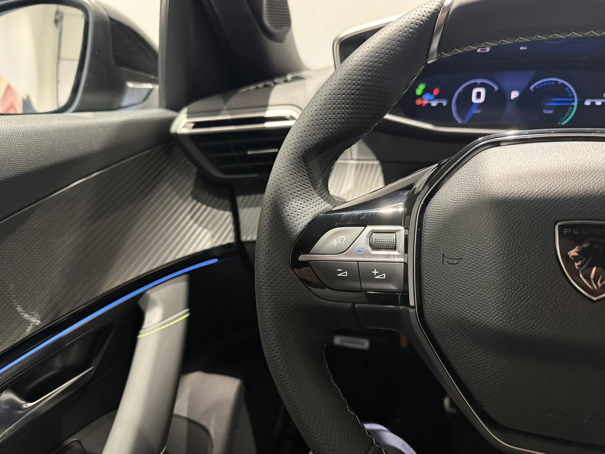 Peugeot-2008-image-12