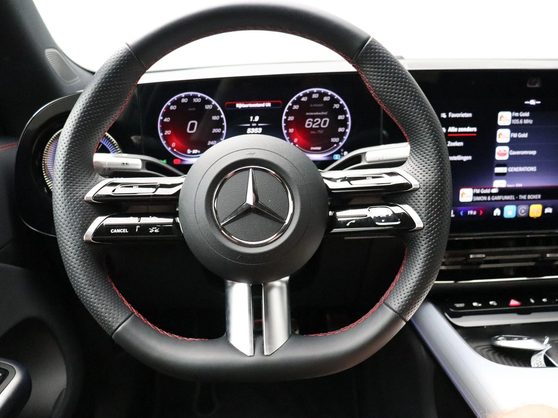 Mercedes-Benz-CLA-image-15