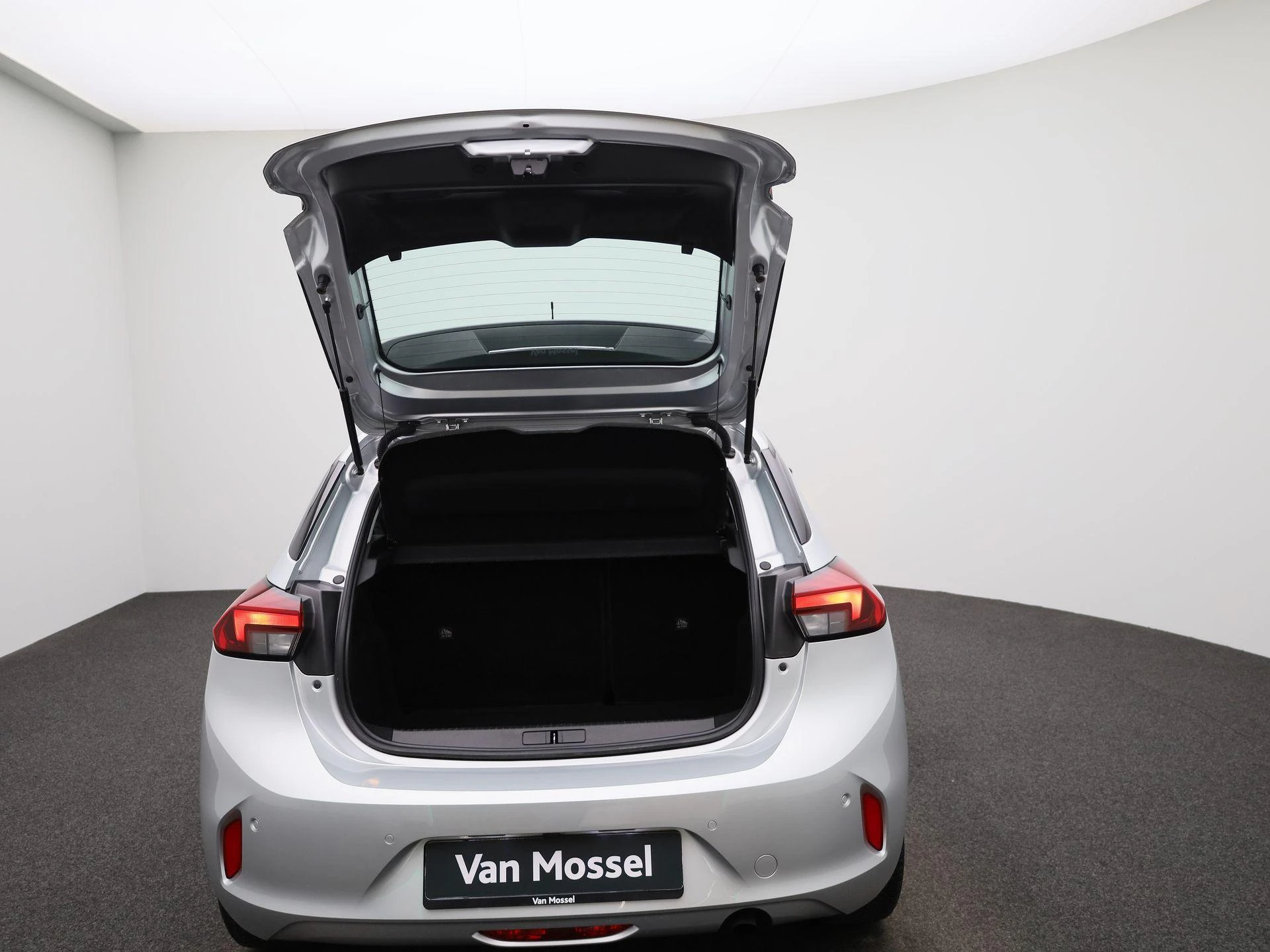 Opel-Corsa-image-12