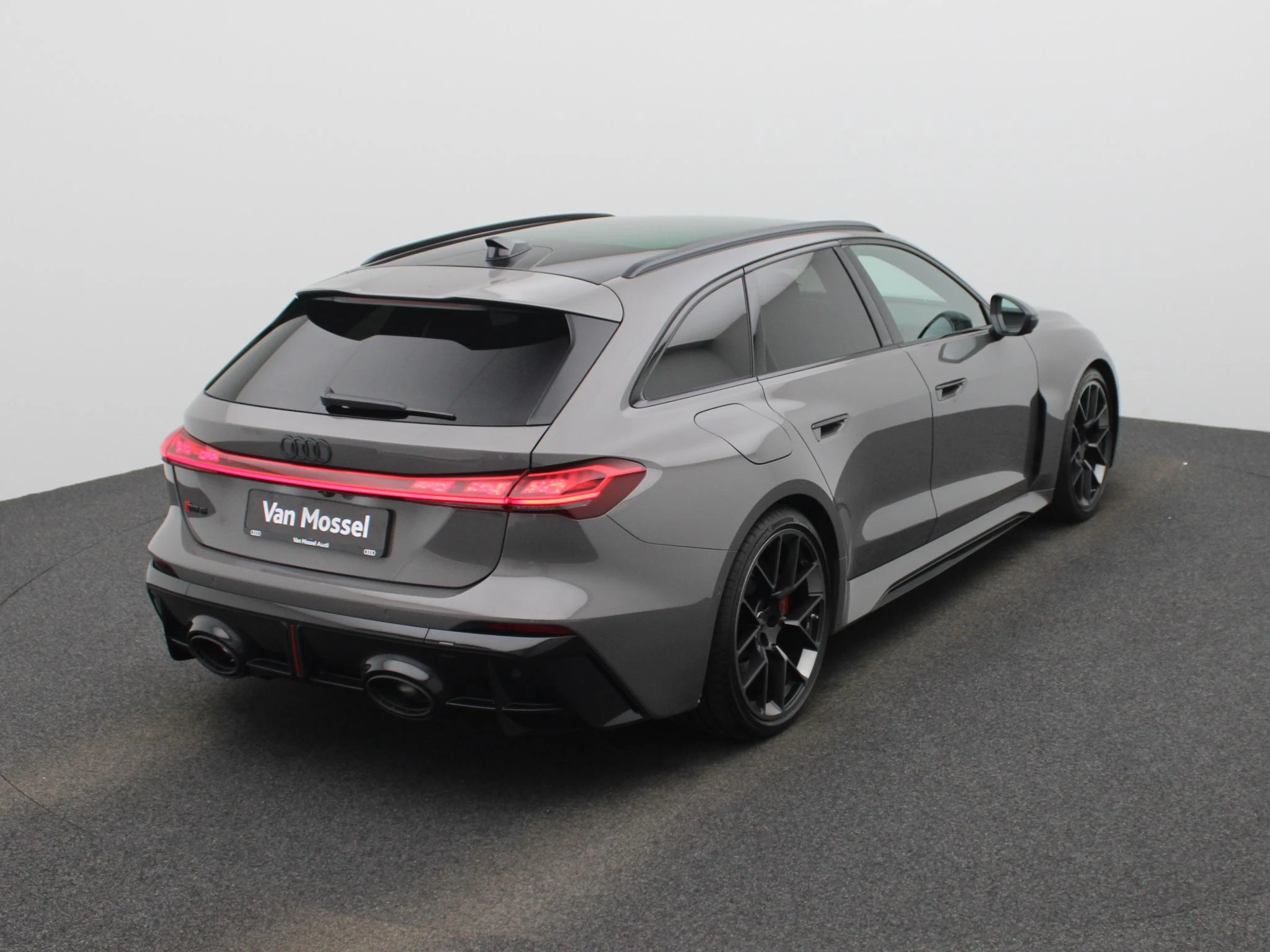 Audi-RS5-image-7