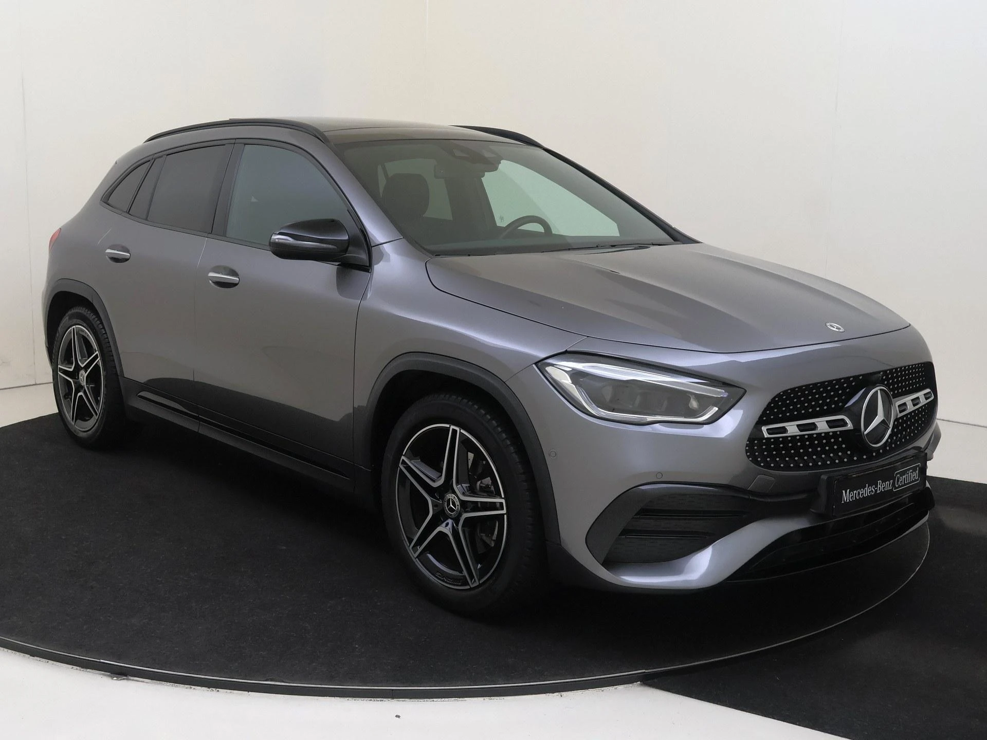 Mercedes-Benz GLA 200 Business Solution AMG
