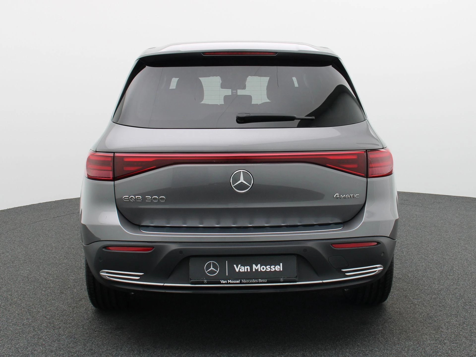 Mercedes-Benz EQB 300 Luxury Line 4Matic + CARPLAY + ELECTRIC ART ADVANCED PLUS +