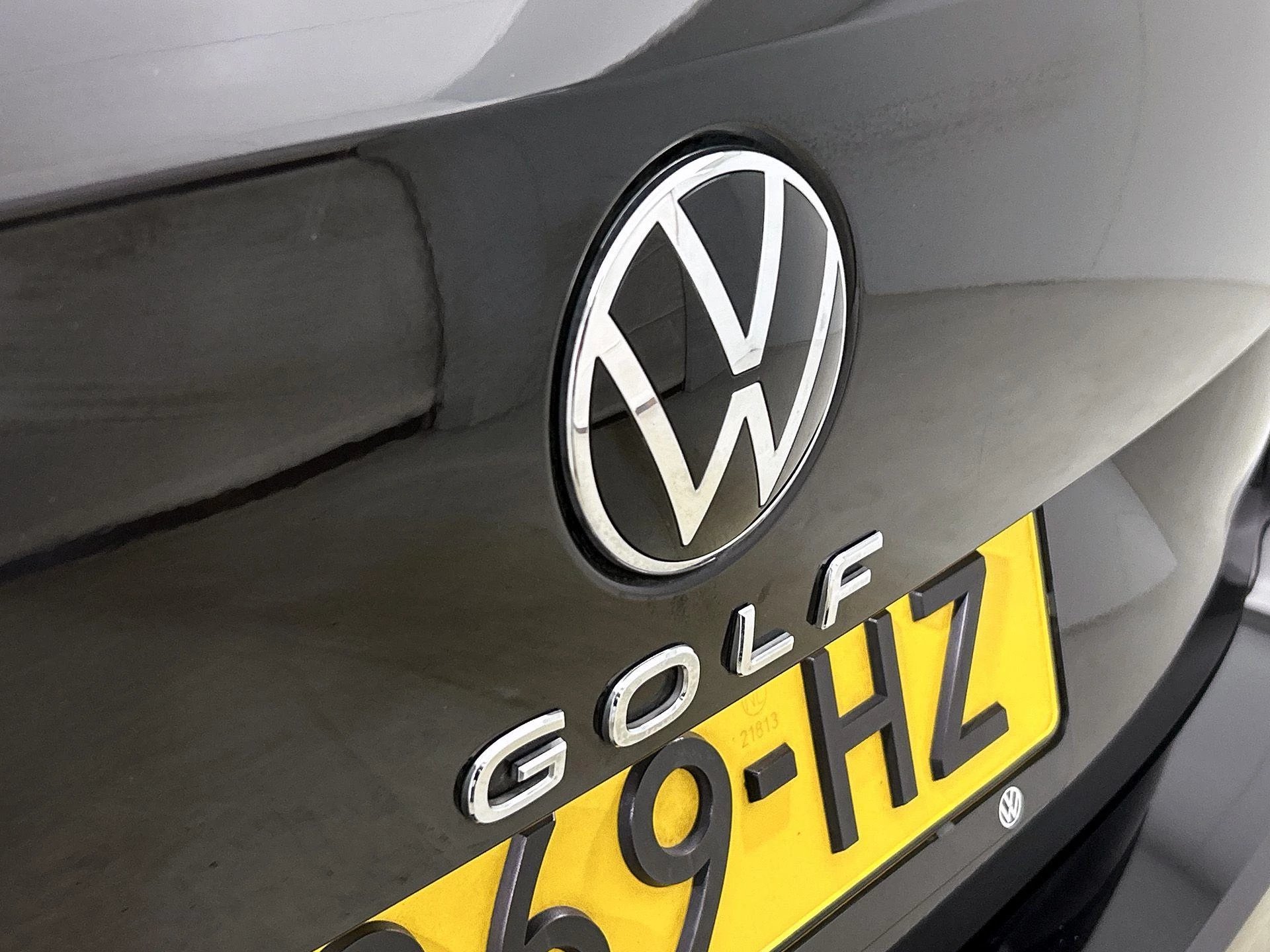 Volkswagen-Golf-image-24