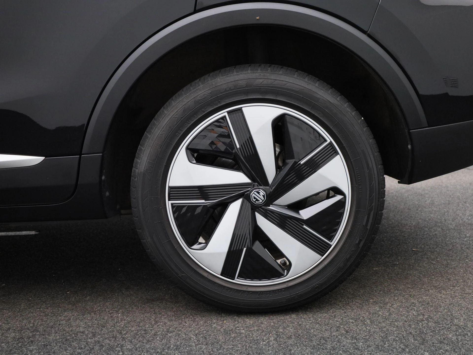 MG ZS EV - 13