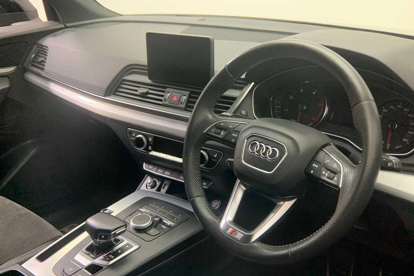 Audi-Q5-image-5