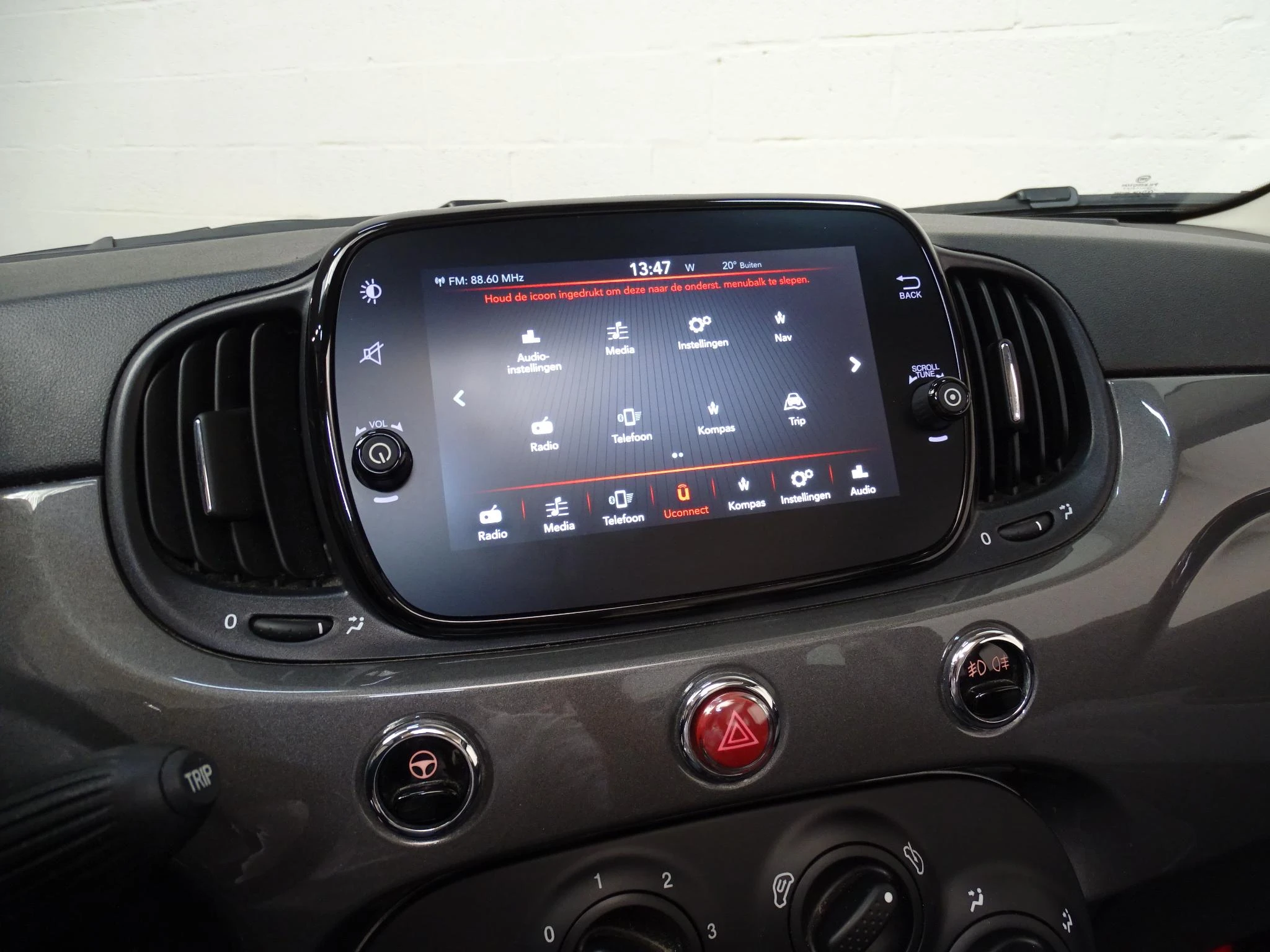 Fiat-500C-image-16