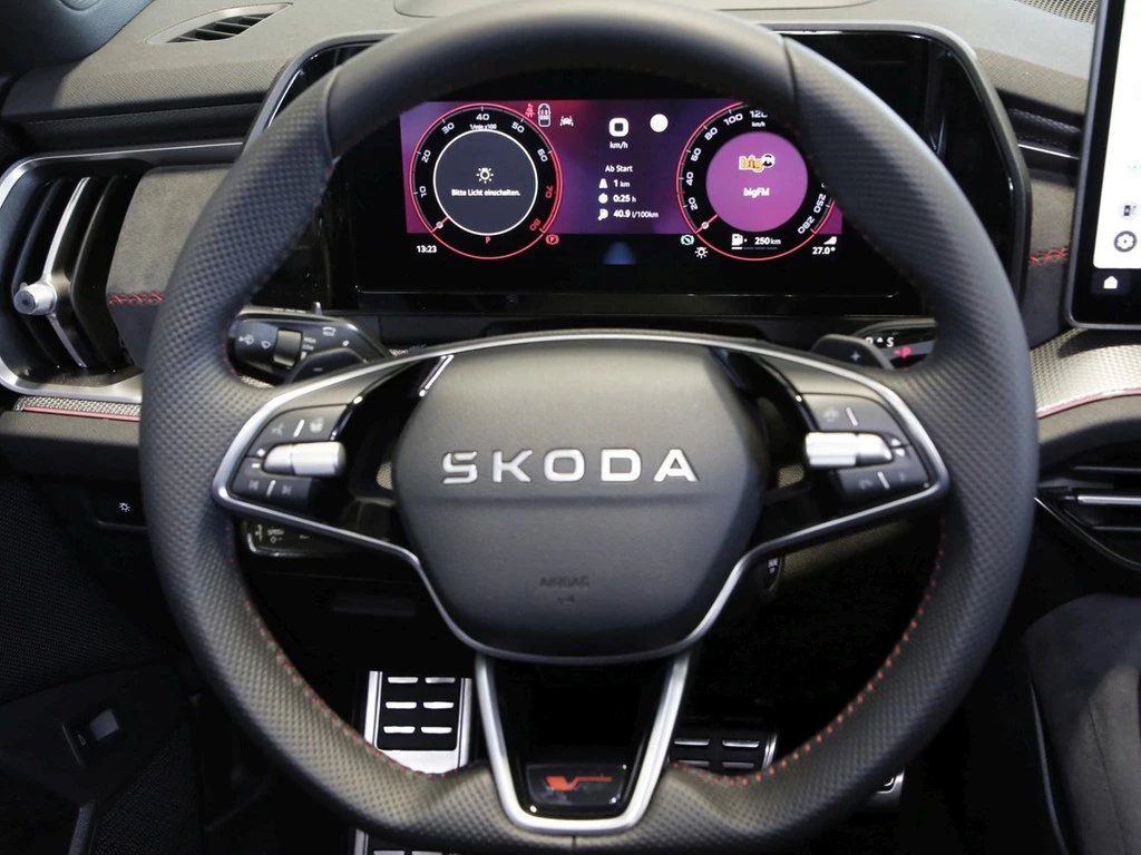 Škoda Kodiaq RS 2.0 TSI UPE 65.030 4x4 Pano AHK Assist