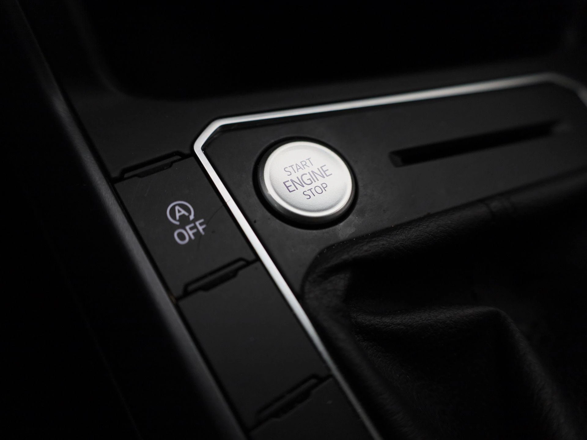 Volkswagen-Polo-image-25