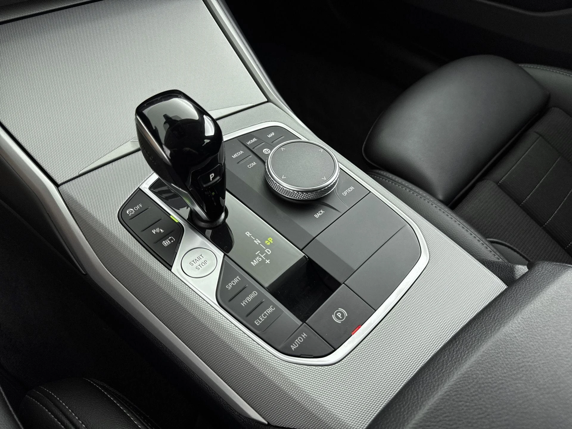 BMW-3 Serie-image-12