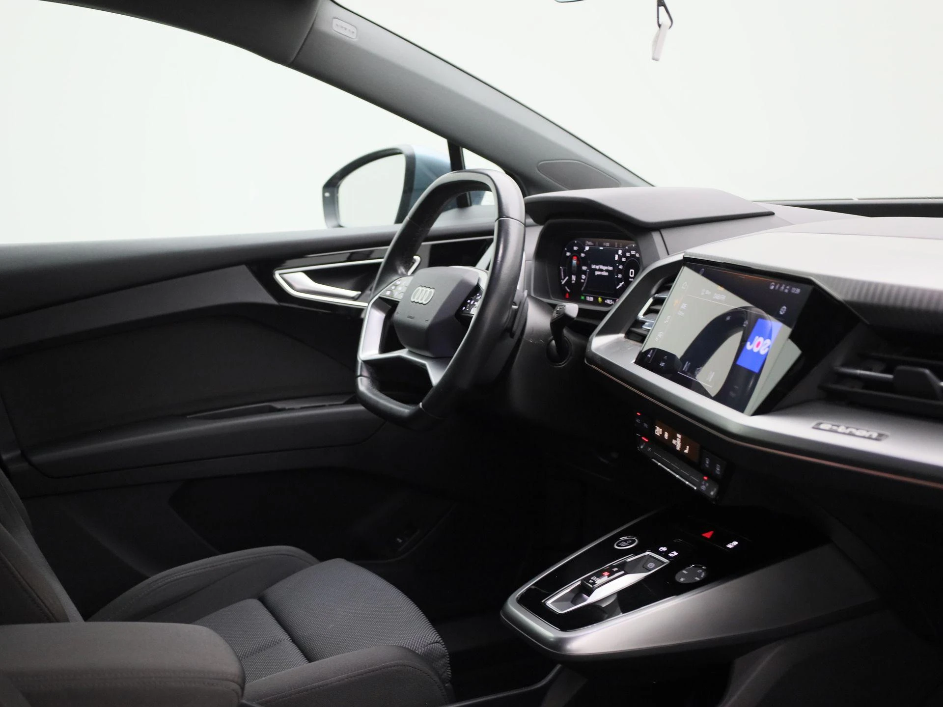 Audi-Q4 e-tron-image-36
