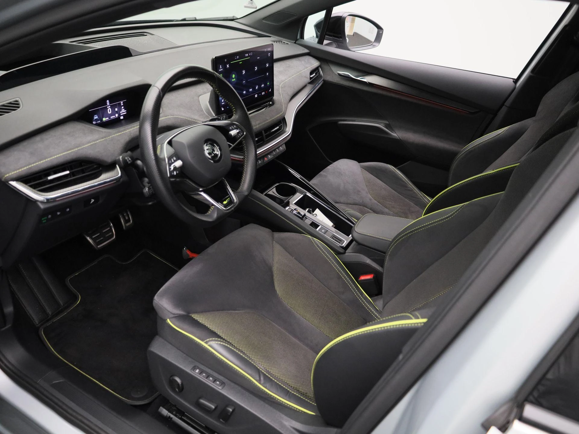 Škoda-Enyaq Coupe-image-16